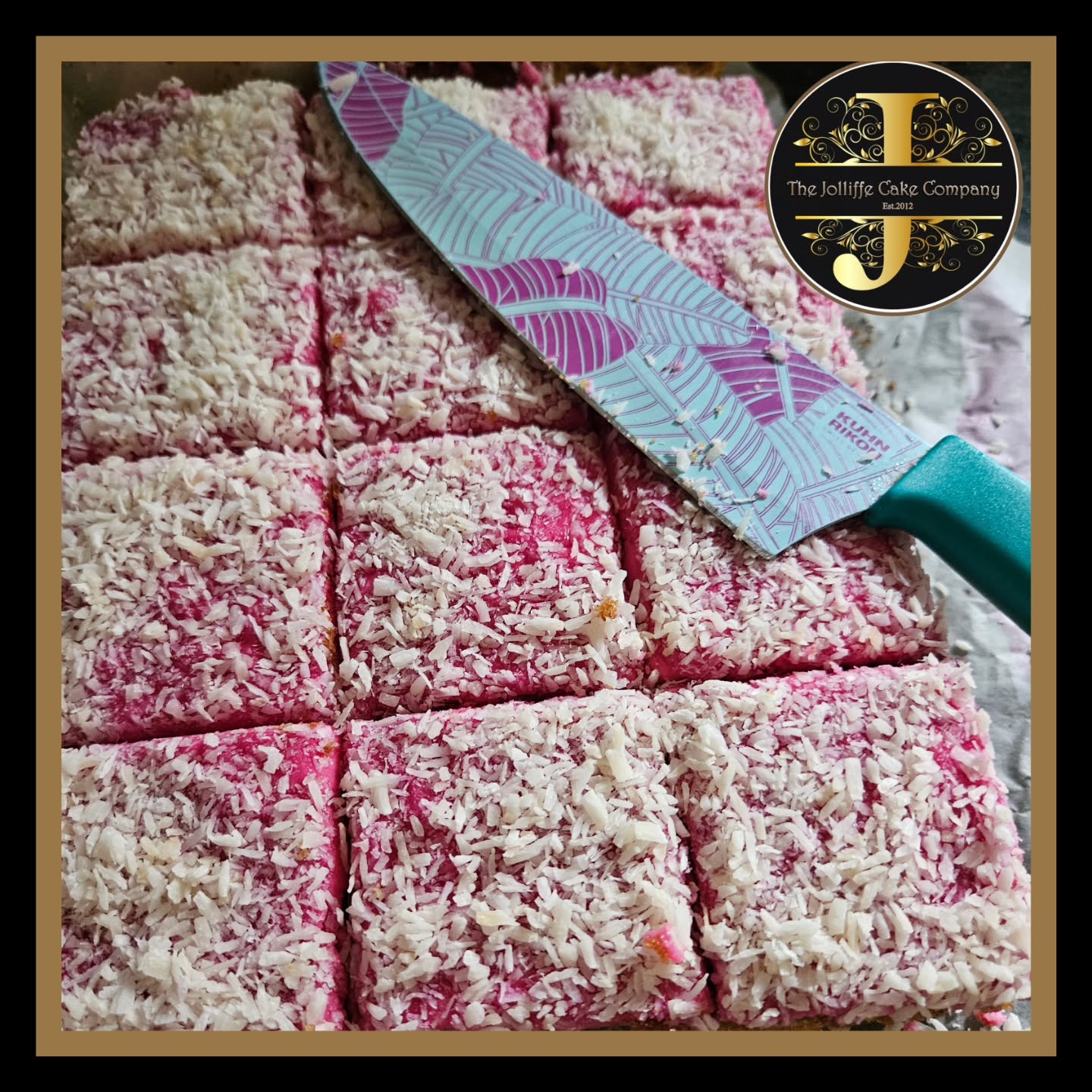 Here are some orders which were posted this week! Comfort season is upon us! Tottenham cake, Bread Pudding, Organic Lemon Drizzle,Sticky Spiced Gingercake, Naniamo Bars, Cherry Bakewell Blondies, Bakewell fingers, Chocolate Caramel, Krispie Squares, Lardy Cake and Bread pudding Combi box , all posted in the UK and always available to order via our website. #tottenhamcake #breadpudding #lemondrizzle #gingercake #naniamobars #bakewellfingers #chocolatecaramelkrispiesquares #lardycakeandbreadpuddingcombibox #thejolliffecakecompany #uk #berkshire #woodley #wokingham #rdguk #cakebusiness #cakecompany