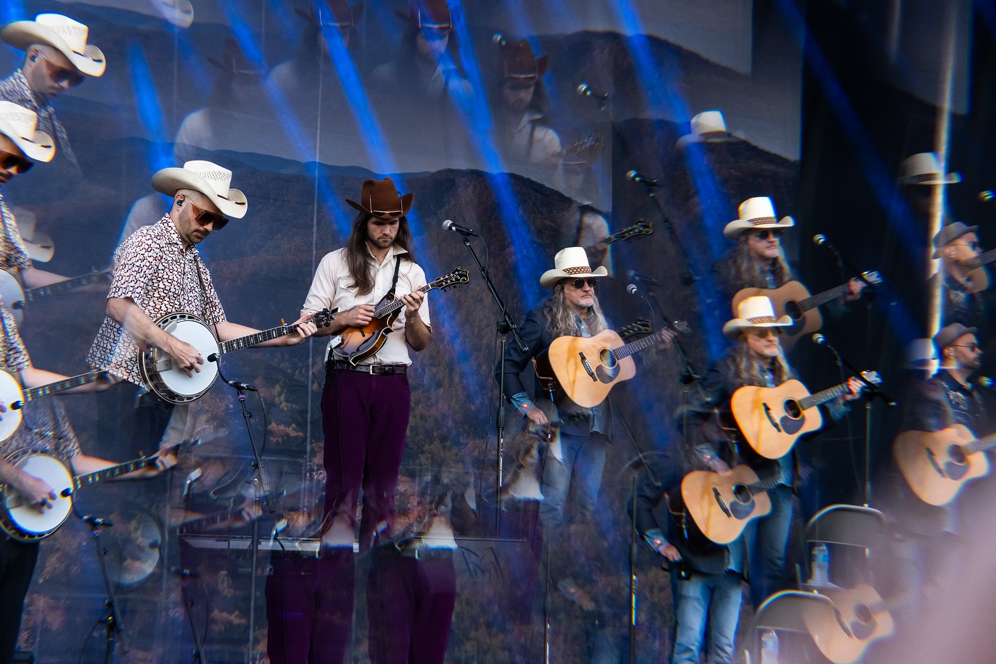 @thecleverlysofficial performing at @bluehighway_fest 2025. No digity.
#bluehighwayfest #livenusic #music #bluegrass #swva #loveva #thecleverlys #visitva #bigstonegap #musicfestival
