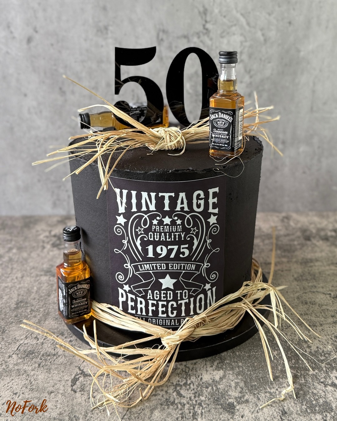 Cheers to the big 5-0! 🎂🥃
#nofork #celebratingmadeeasy #BYOF #eatwithyourhands #noutensilsrequired #supportlocal #custombakery