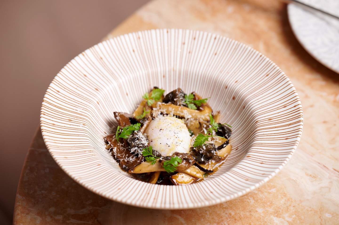 Wild Yunnan Mushroom🍄🟫 with poached duck egg and escargot
Experience the lush and earthy umami from the wild Yunnan mushroom elevated by a silken cascade of the gold duck egg yolk🥚. Break the yolk, mix it, and enjoy! 😋
For reservations, click the “Reserve” button on our Instagram profile or visit our website. Walk-ins are warmly welcomed on a first-come, first-served basis. 💕
You may also view our latest menu offerings on our official website.
☎️ +852 2711 8088
🌐 www.medora.hk
📍G/F, 111 Wellington St, Central
#medorahk #chefvickycheng #鄭永麒 #central