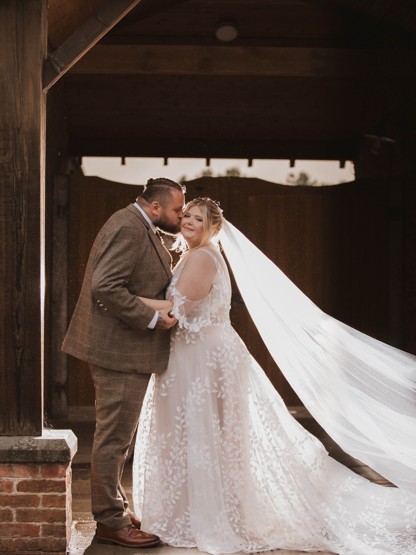 Olivia & Ethan, your full gallery is now live 😍
Absolutely stunning day with a gorgeous venue & incredible atmosphere.
I hope you both love the images as much I’ve enjoyed editing them 🤍
Venue @donington_park_farmhouse
Magician @elegantmagician
DJ @affinityweddingdj
Make up @helenarose_makeupartist