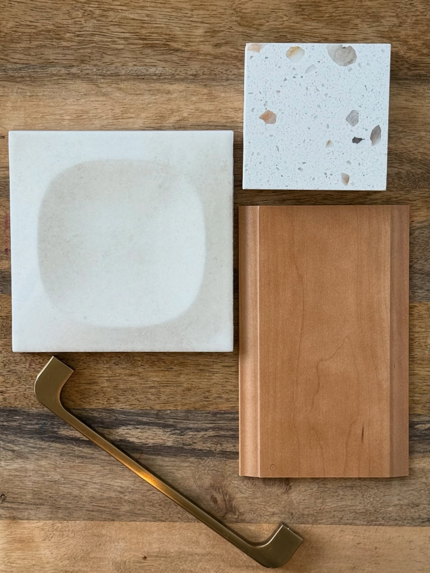 There are so many variations you can play with — even within the same color palette! 💛
From tile textures and tones, to different white countertops (plain, with soft speckles, or even a terrazzo look), and hardware shapes and finishes, each choice can completely change the vibe of your kitchen.
There’s no right or wrong — just different ways to bring your style to life. 🙌🏻
Which one’s your favorite? Leave your comment below!
#SanDiegoKitchens #KitchenDesign #KitchenRemodelSanDiego #HomeDesign