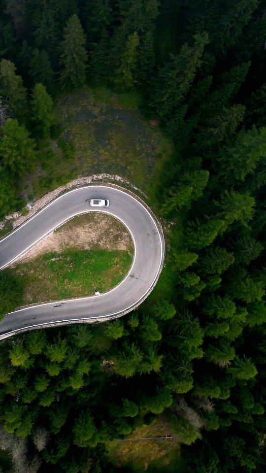 Just me, the van, and the mountains
#vanlife #switzerland #swiss #vanlifestyle #roadtrip