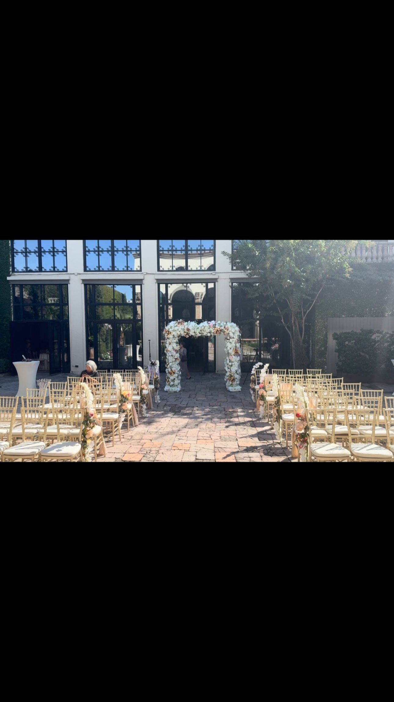 The FlowerLand Square
Wedding planning, decoration, coordination, management, art design
Houston TX
www.HoustonWeddingEventChannels.com