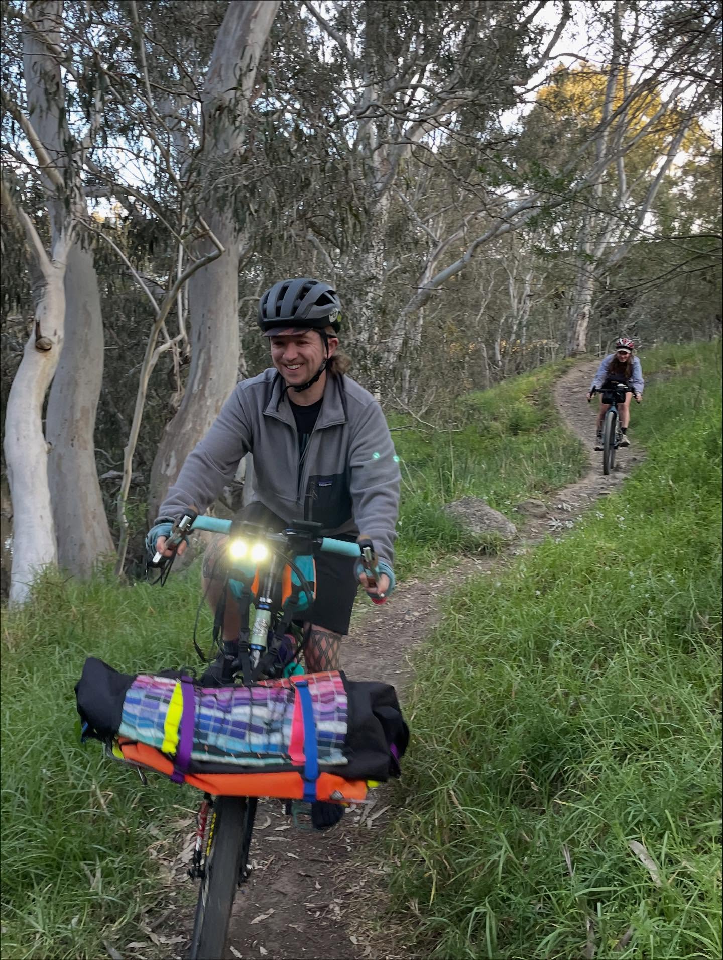 Do you want to ride trails and see the sunset and hang with nice people? Come to Durt! Wednesday nights, 6:15 pm, meeting at Darling Gardens rotunda. All skill levels welcome! Bring lights and a lock ❤️🔥