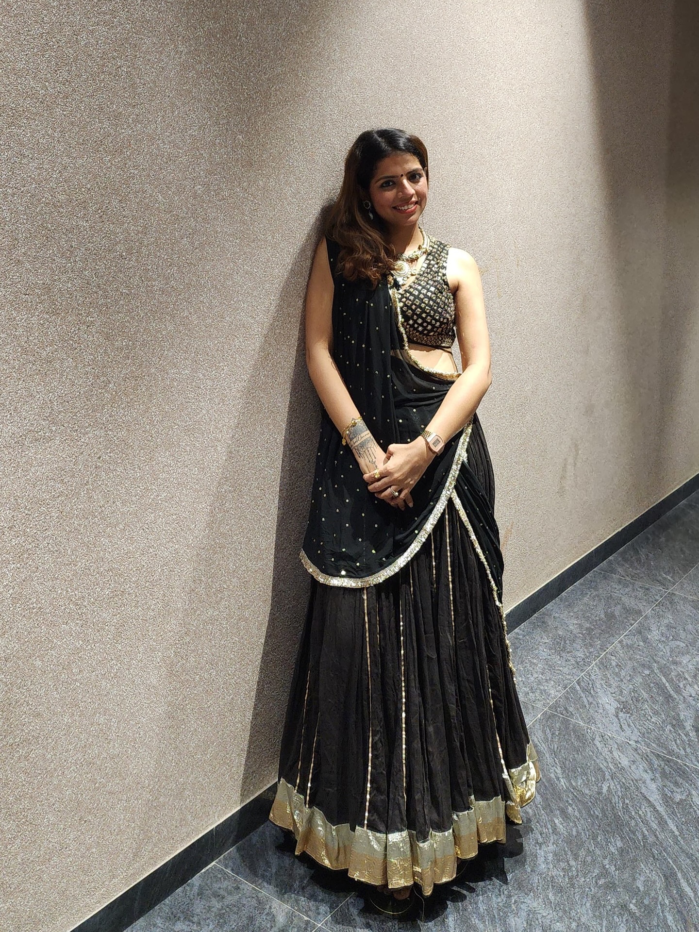 In our custom-made outfit for our founder — a statement look she wore for one of her Navratri nights 💫
Perfect for sangeet evenings, wedding festivities, or your next bridesmaid duty — because our outfits are made to twirl beyond the Navratri nights! 🌸
#MeeraCouture #FounderDiaries #CustomMade #NavratriToWedding #BridesmaidLooks #SangeetReady #VersatileEthnicWear