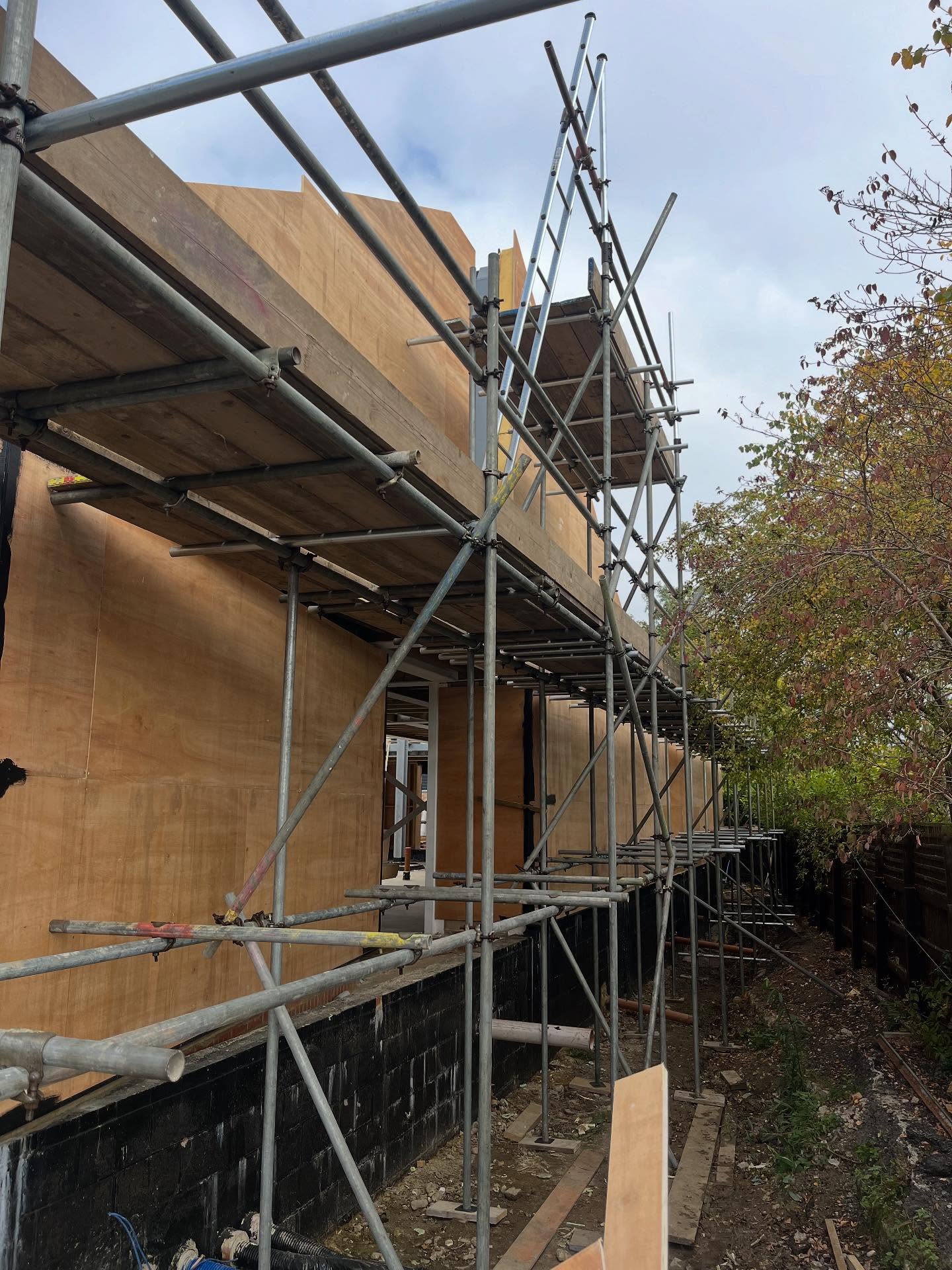 ⭐️That’s the first phase of the Brentwood project erected and ready to go for our new client. Exciting project to be a part of⭐️