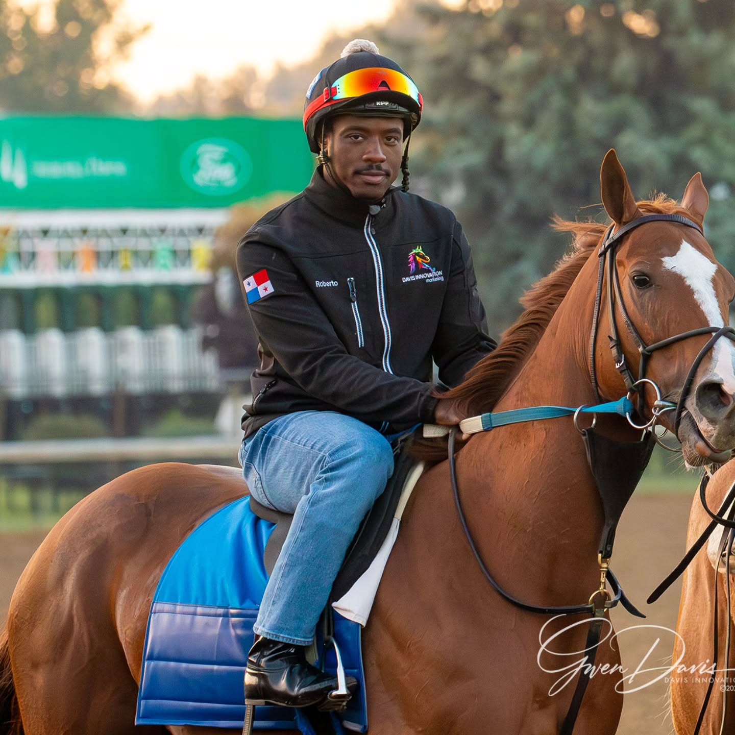When you sell a beautiful jacket, you find a good looking model to show it off! Thanks @robertohowell53 for your support! 😅👍