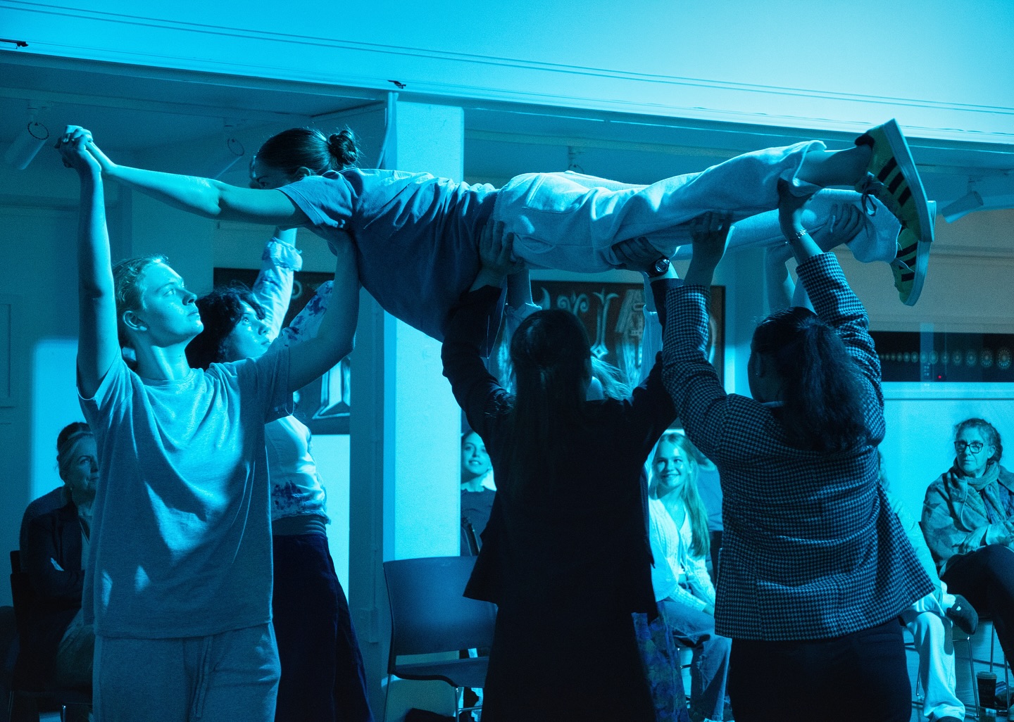 It’s a wrap! Our Senior Company’s run of Streams of Consciousness: te aroha o te wai at Hawkes Bay Arts Festival has drawn to a close. We’re so proud of the huge amount of mahi that has gone into this process, and of what they have produced together.
Ngā mihi nui to the Hawkes Bay Arts Festival and Arts Inc Heretaunga team for all their support and to Derek Rossiter for these wonderful photographs. More to come!