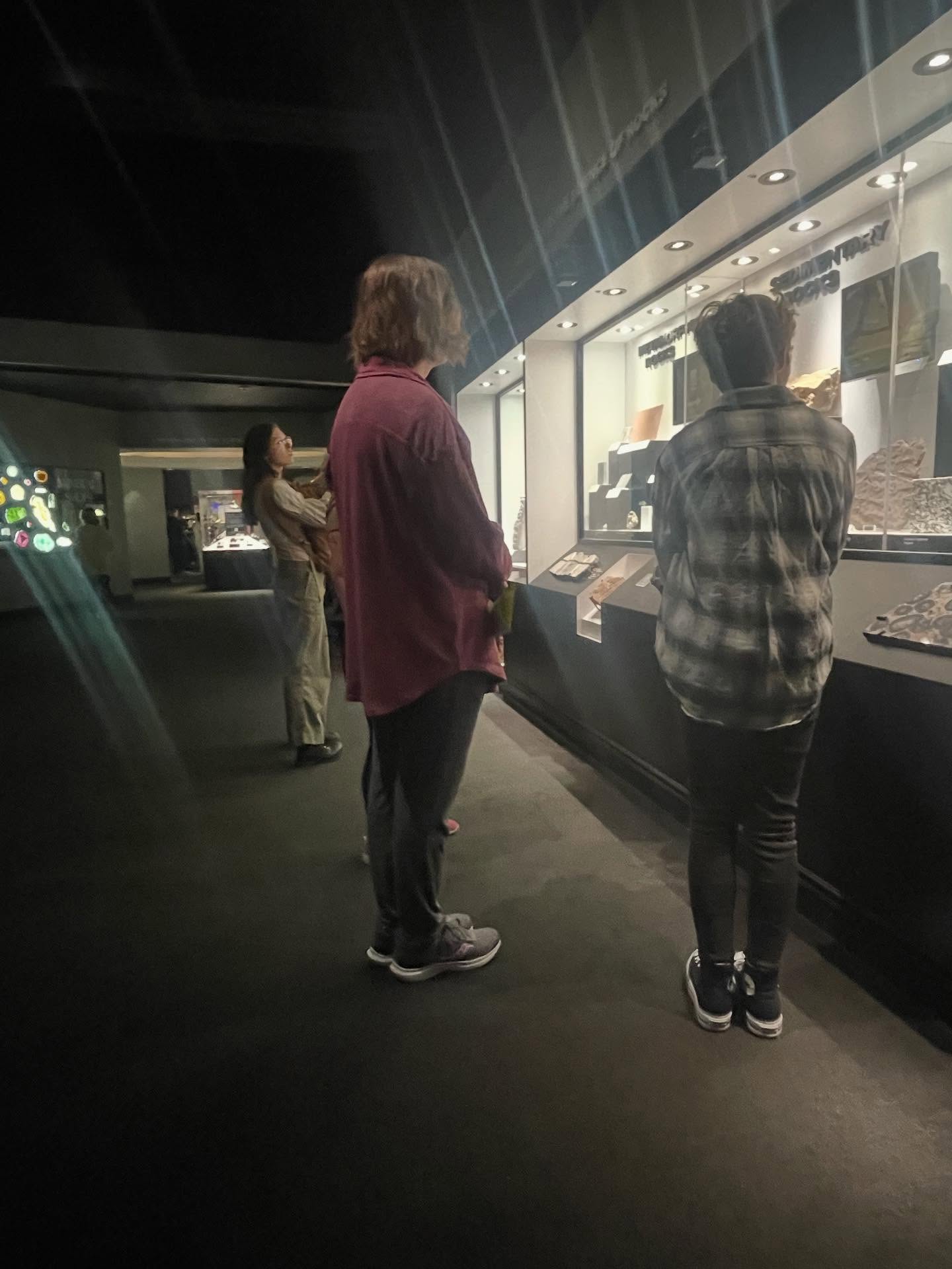 It’s our fall expedition week! Three times a year we pause all of our regular classes and take a deep dive into a topic or a project! This fall some students are touring colleges and some are exploring the museums and cultural sites that Pittsburgh has to offer
#pittsburgh #highschool #carnegiemuseum #museum #naturalhistory #art #learningbydoing #explore #youbelongatcobhs