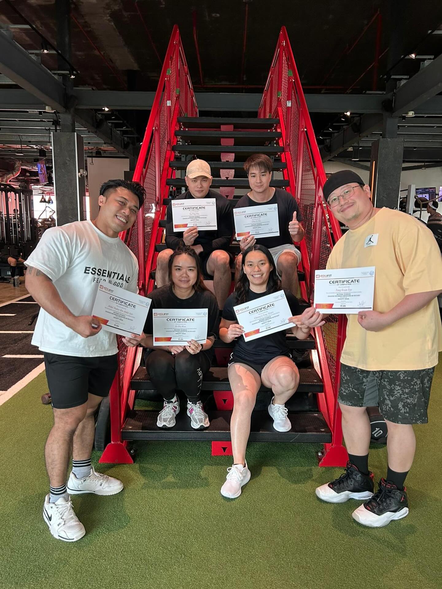 ๐ Congratulations to all participants from Fitness First Singapore @fitnessfirst_sg for successfully completing 2 days of intensive training on โMASTERING COMPRESSION TECHNIQUES: ENHANCING PERFORMANCE AND RECOVERYโ! ๐ช
Your commitment to advancing your knowledge and skills in performance and recovery therapy is truly inspiring. Weโre proud of your dedication and passion for professional growth! ๐
#EdufitAsia #FitnessFirstSingapore #SportsMassage #CompressionTherapy #PerformanceRecovery #SportsTherapy #ManualTherapy #SingaporeFitness #MalaysiaFitness #ThailandFitness #IndonesiaFitness #BruneiFitness #VietnamFitness #AsiaFitnessProfessionals