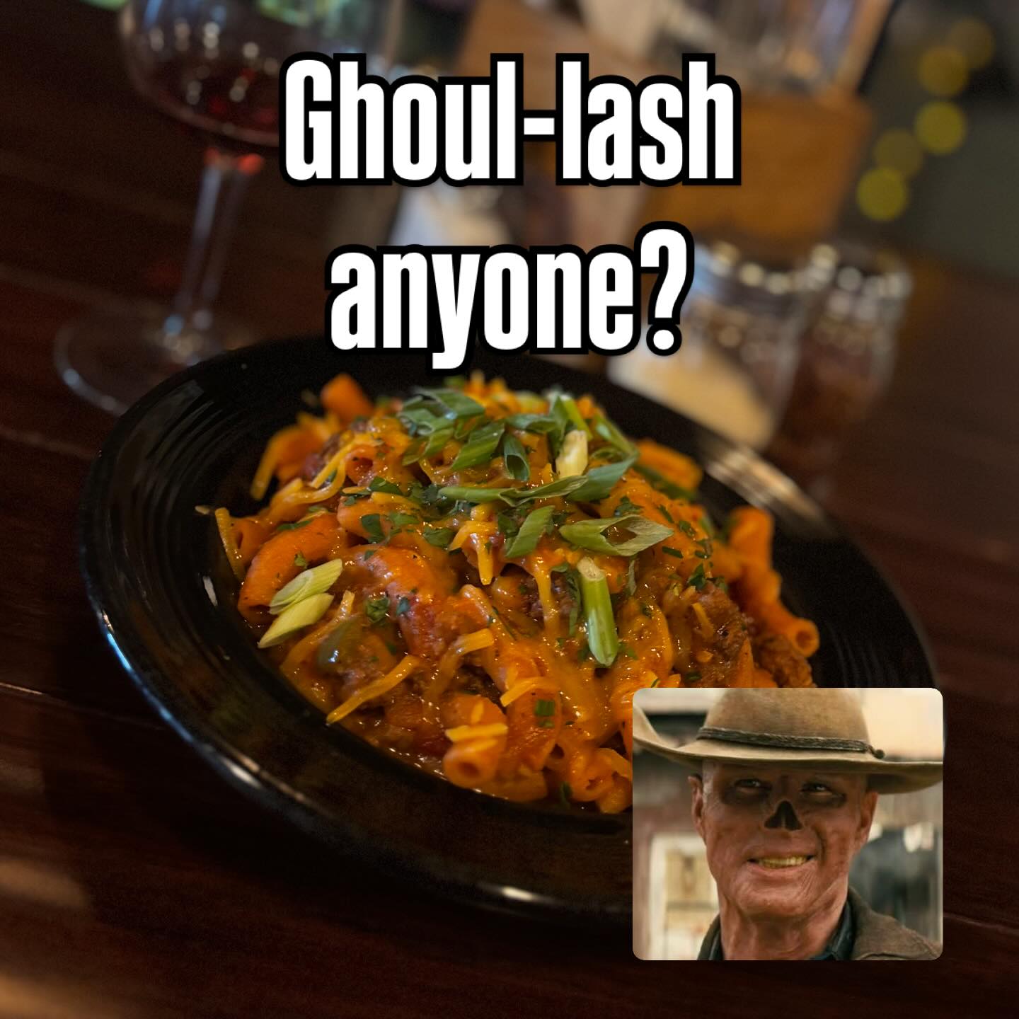 Just in time for spooky season and slightly cooler weather, it’s the Ghoul-lash pasta! Tomato base meat sauce with roasted red pepper rigatoni and sharp cheddar cheese melted on top. ALSO, DON’T FORGET ABOUT $10 TUESDAYS!!! #spookyseason #savemoney #eatwell