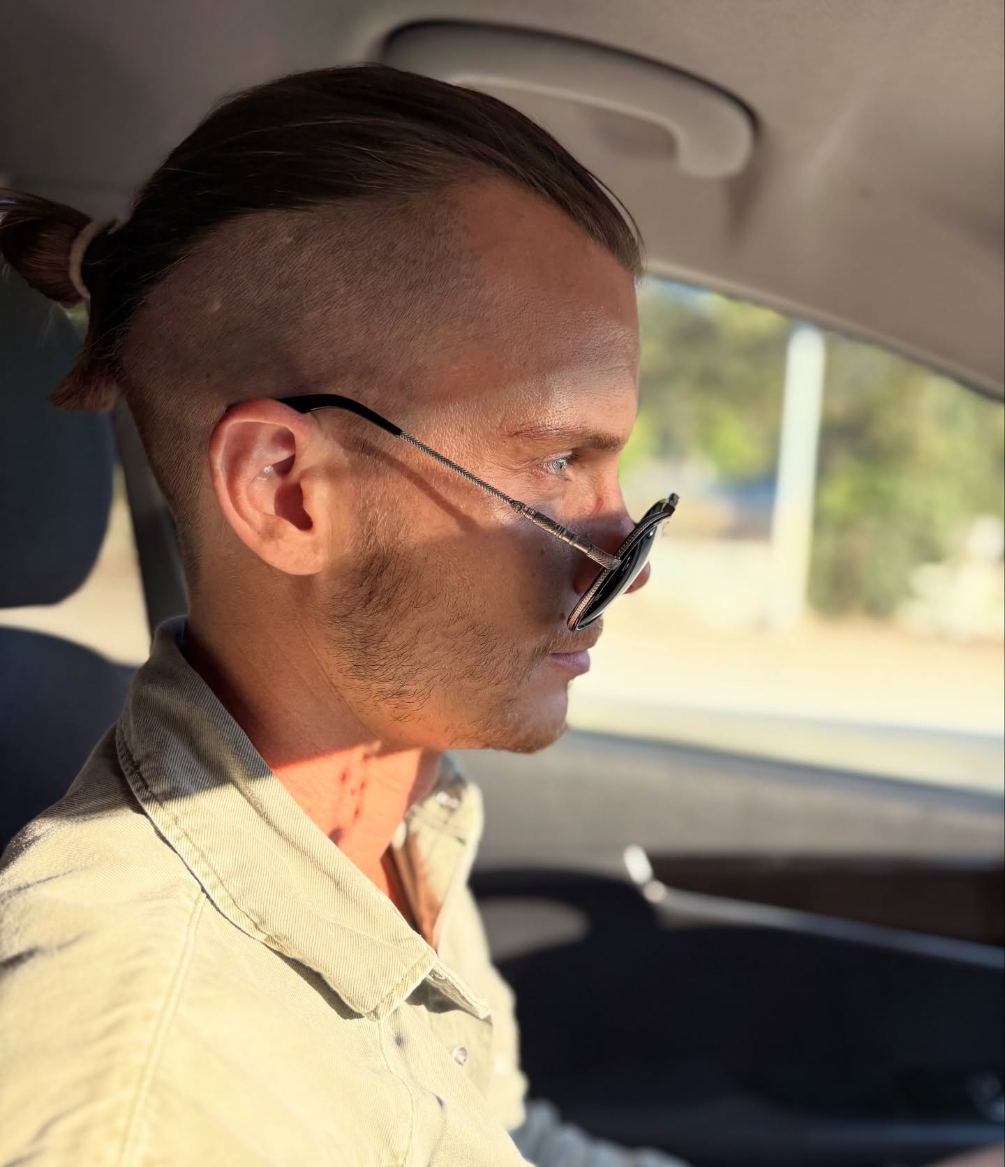 Clean skin. Sharp brows. Effortless confidence.
Modern men take care of themselves. 💪✨
#MensGrooming #mensfacial #menmicroblading #menseyebrows #scalppigmentation #headspa #menswaxing #microblading #semipermanentbrows #pasadenafacial #japaneseskincare #koreanskin #eyebrowsshaping