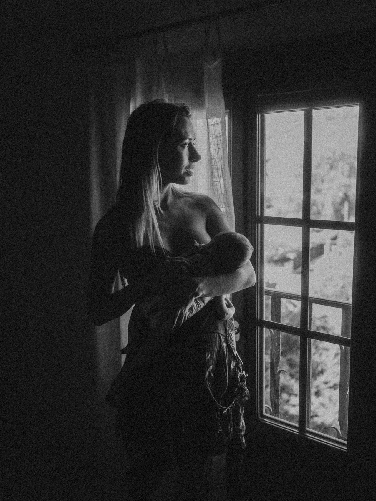 Giving birth is a profound, life-altering moment - a raw, powerful miracle where love takes form.
In that first cry, a mother meets a part of her soul she never knew was missing.
The early days of motherhood are a blur of tender chaos: sleepless nights, soft skin against yours, and eyes that see the world for the first time.
It’s overwhelming and breathtaking, fragile and fierce. Among the exhaustion, there is a quite kind of magic - in every cuddle, every tiny breath - a reminder that life has just begun for both the baby and the mother.
Maternity photographer | Newborn photographer | Côte d’Azur |
#photographenice #motherhood #famfeatures