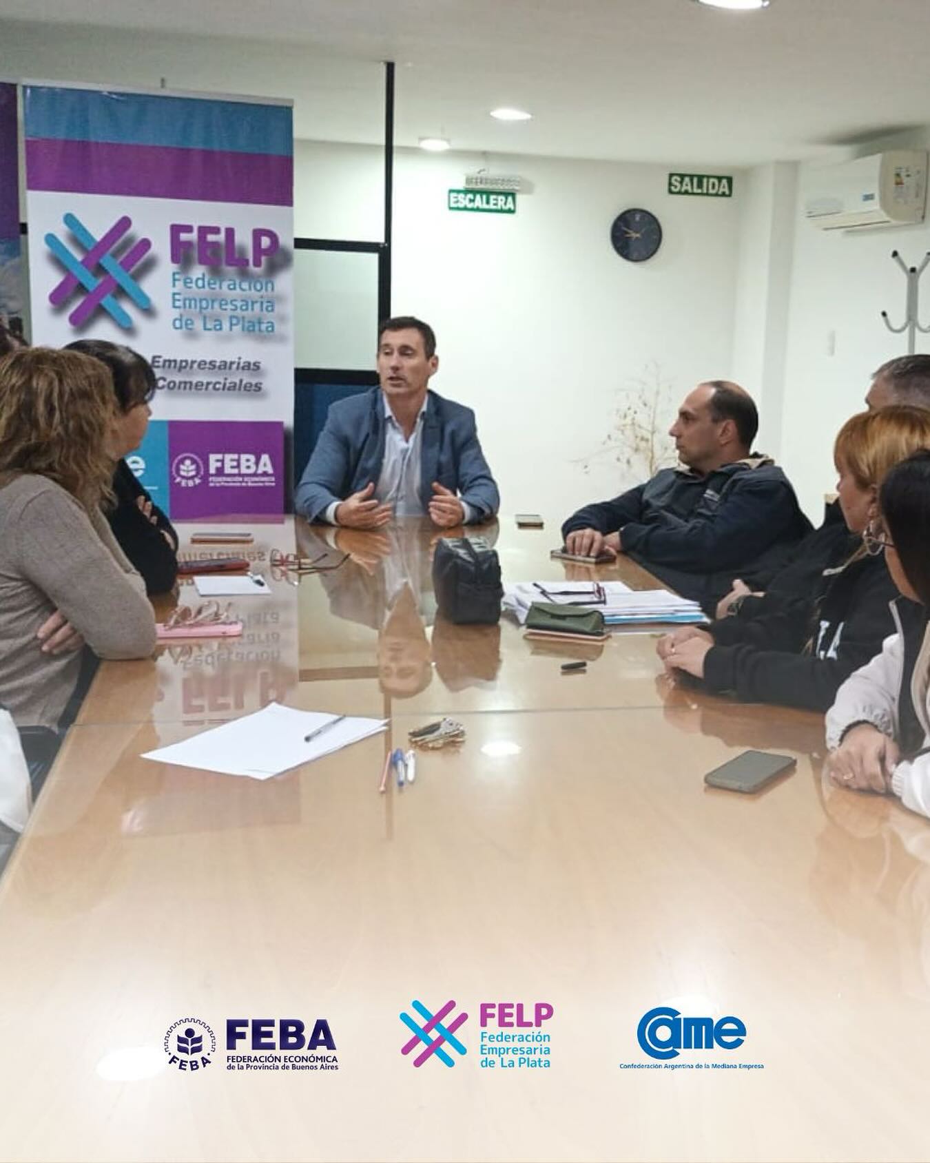 ⚖️ Los CCA de la Federación recibieron asesoramiento jurídico
Referentes de los Centros Comerciales adheridos a la Federación Empresaria de La Plata, junto a su gerente Ignacio Ignisci, participaron de un encuentro con el abogado Sergio Mascaró en la sede de la institución.
La jornada tuvo como objetivo actualizar y regularizar la documentación y trámites ante la Dirección de Personas Jurídicas, fortaleciendo el vínculo entre la FELP y los centros comerciales de la región, y promoviendo un entorno comercial más organizado y en línea con las normativas vigentes.
Participaron delegados de los Centros Comerciales de 19 y Malvinas, Tolosa Calle 2, Comercio e Industria de Hernández, Gorina y ACLHO.
@redcame @febaok