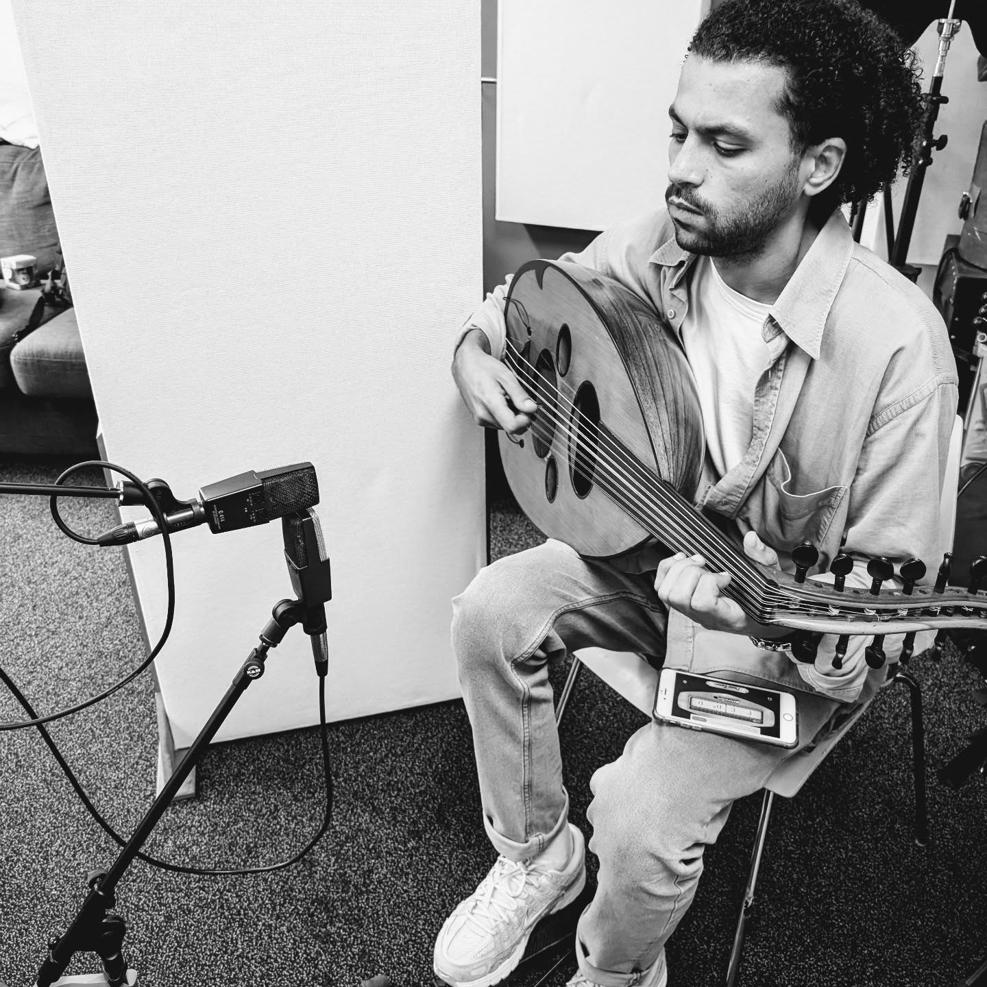 The brilliant @tarekelazhary was in the studio yesterday recording Oud for our new Saudi inspired album for @audionetwork
#musicformedia #musicforsync