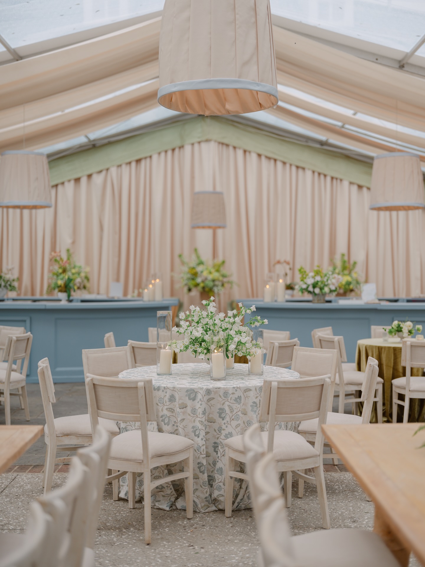 What a weekend celebrating the Nelsons! Many more sneak peeks to come ❤️
.
📸 @annerhettphotography