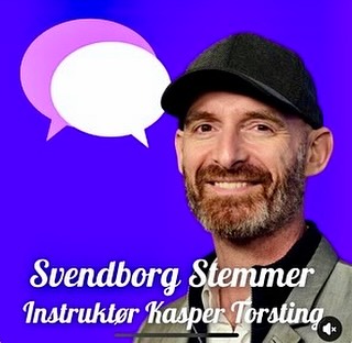 Det er ingen hemmelighed, at vores hjerter banker for kreativitet og fællesskaber. Så da Kasper Torsting fortalte os om hans planer for Filmby Syd, kunne vi slet ikke få armene ned 🙌 .
🎬Har du endnu ikke hørt om projektet, så kan du lytte med hos Svendborg Stemmer, hvor Kasper fortæller om visionen. Find afsnittet af Svendborg Stemmer på Spotify og Apple 🎧. Vi har også lagt link i bio.
Vi er vilde med at kunne følge Kaspers projekt helt tæt på og glæder os til at se visionen blive til virkelighed ✨
Tjek filmbysyd.dk, hvis du selv har lyst til at følge med.