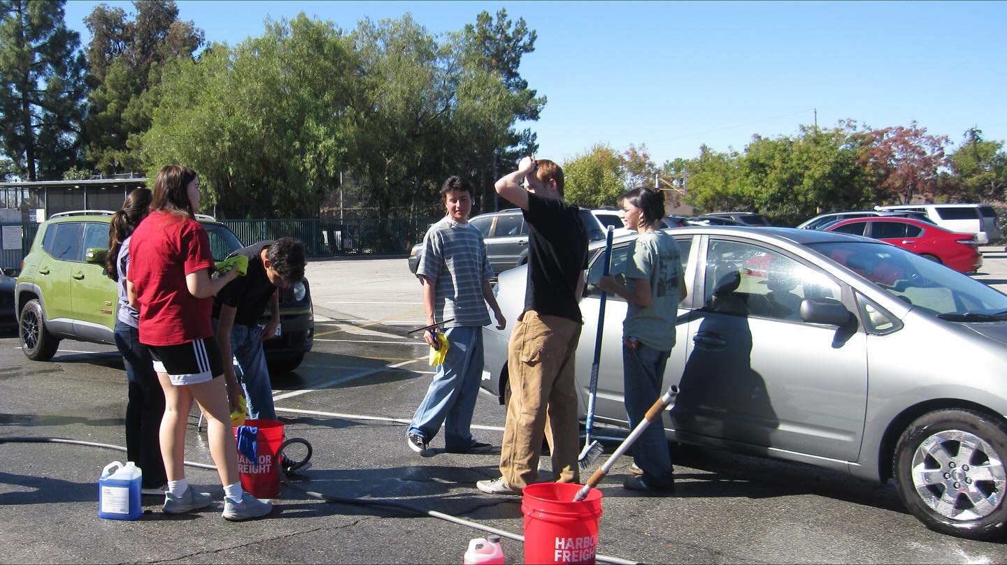 good tunes. good friends. clean cars. 🎶🫧