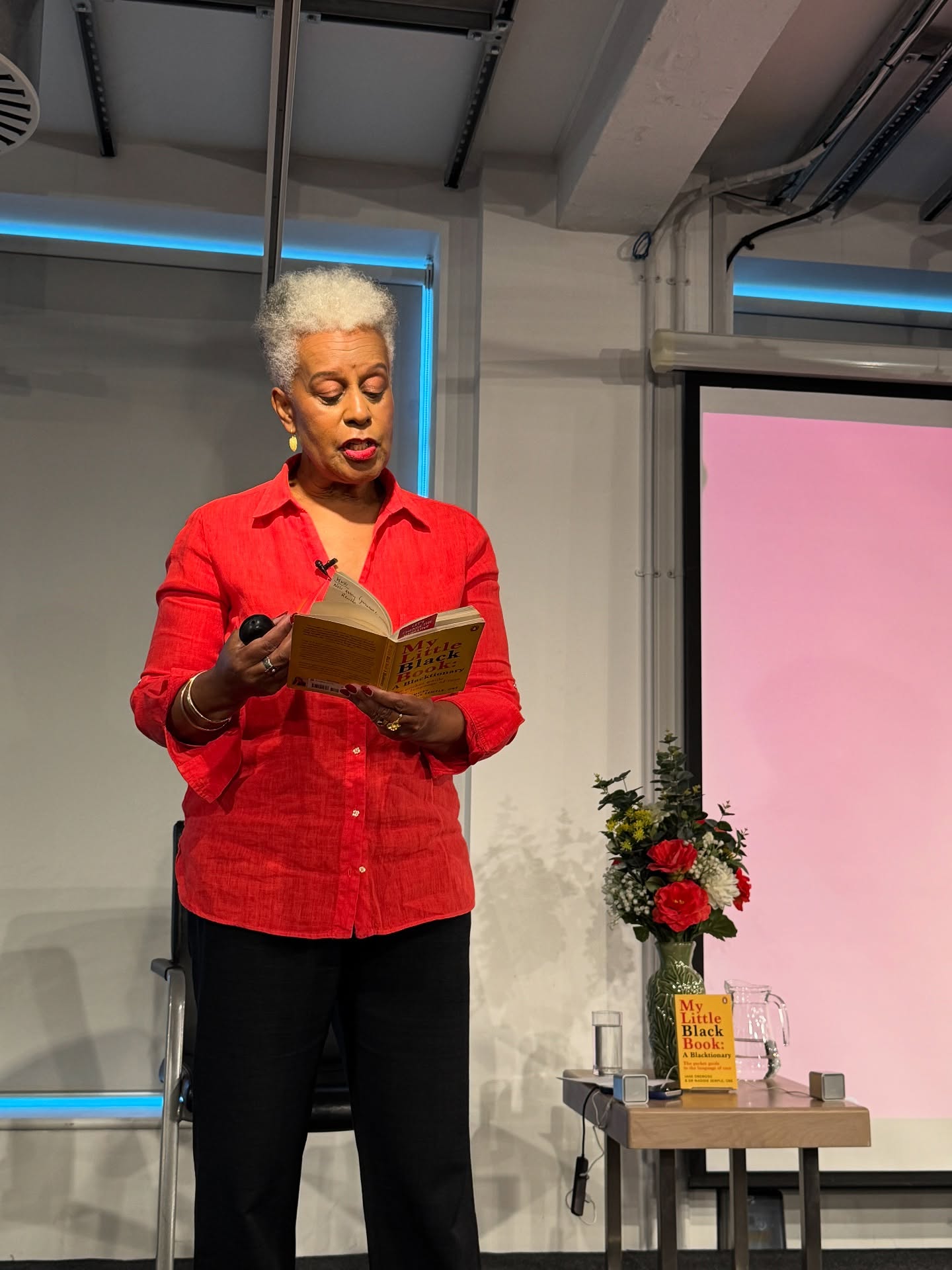 Highlights from our event with @foylesforbooks today. Thank you to everybody who bought tickets and joined us, it was a full house!
A special thank you to @china4jazz for joining us on stage and to @paigelewinofficial for joining us fresh from her book launch✨
And thanks to our audience as always for sharing your stories and experiences with one another, we can never get enough of them!
#bookevent #author #authorcommunity #blackhistorymonth #bhm #allyship #blackcommunities