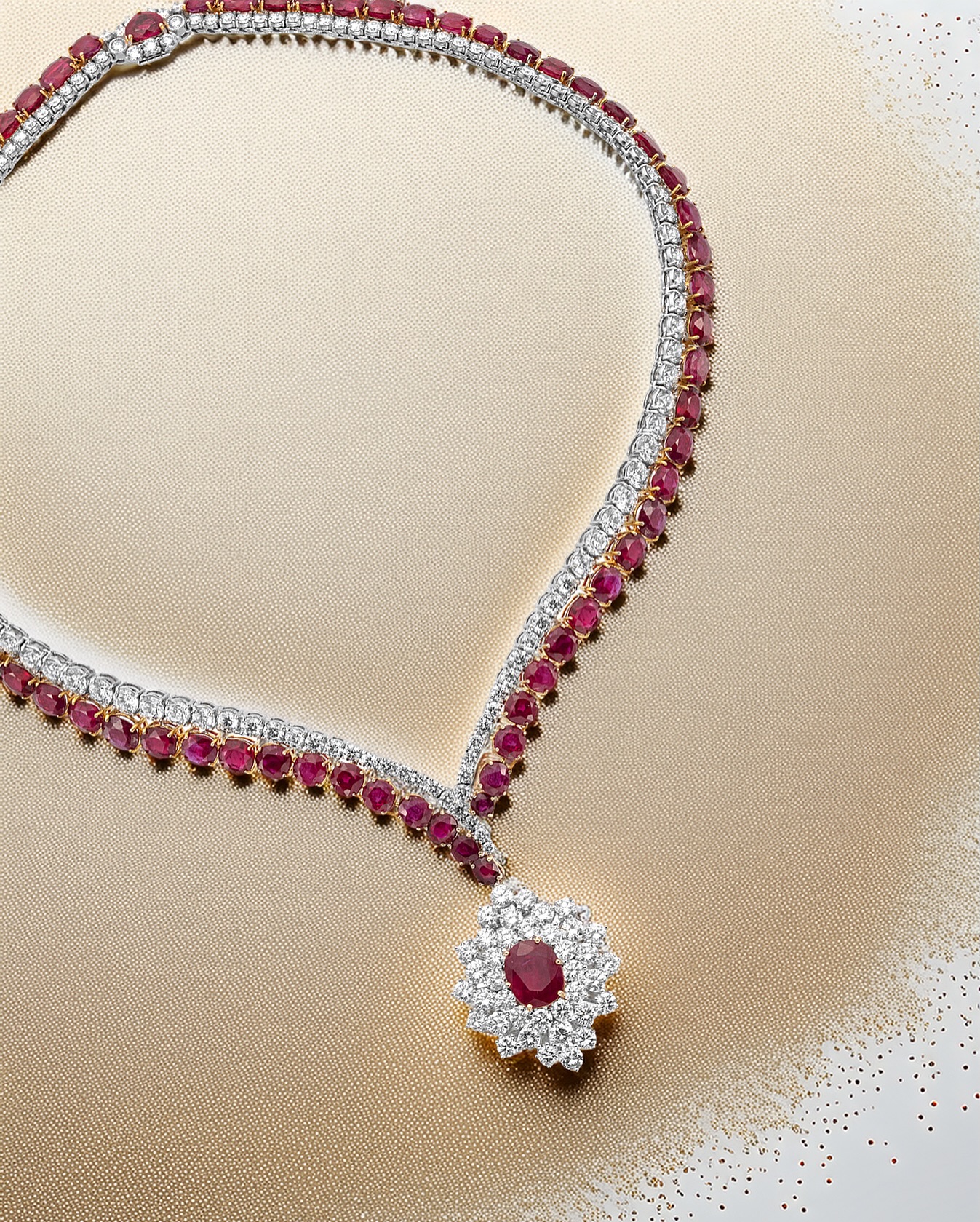 From the mines of Burma to the art of high jewellery. A necklace born from passion and light.
#DilaExclusive #HighJewellery #BurmeseRuby #FineNecklace #DiamondCluster #RareGemstones #LuxuryDesign #CollectorJewels #PreciousRubies #FineJewels
