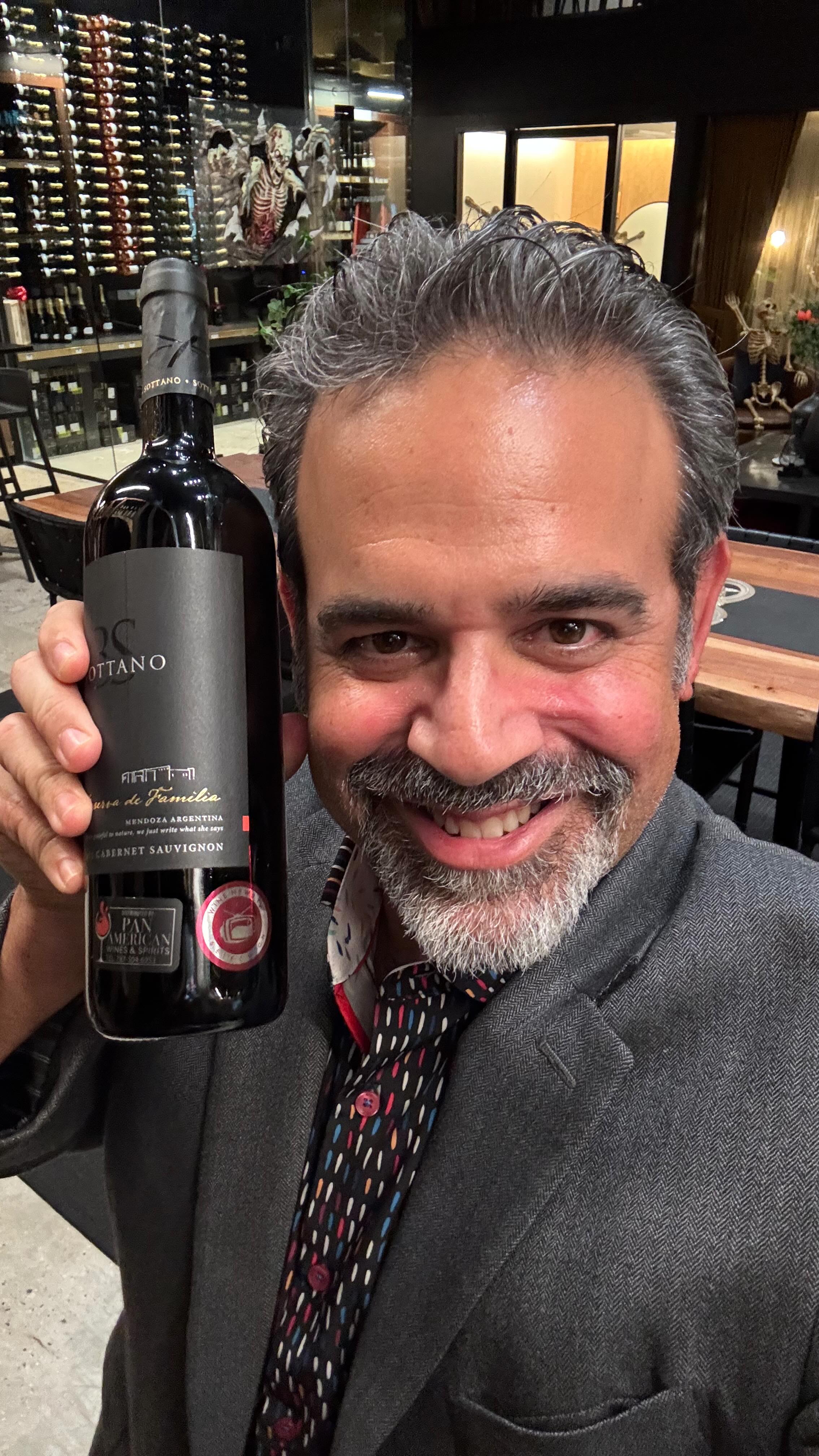 🍷REPASANDO EL PORTAFOLIO DE WINE NEWS TV EN ALIANZA CON @panamericanwinespirits🇵🇷
Vengan a mis catas en @todovinopr
#wine #puertorico #winenewstvselection