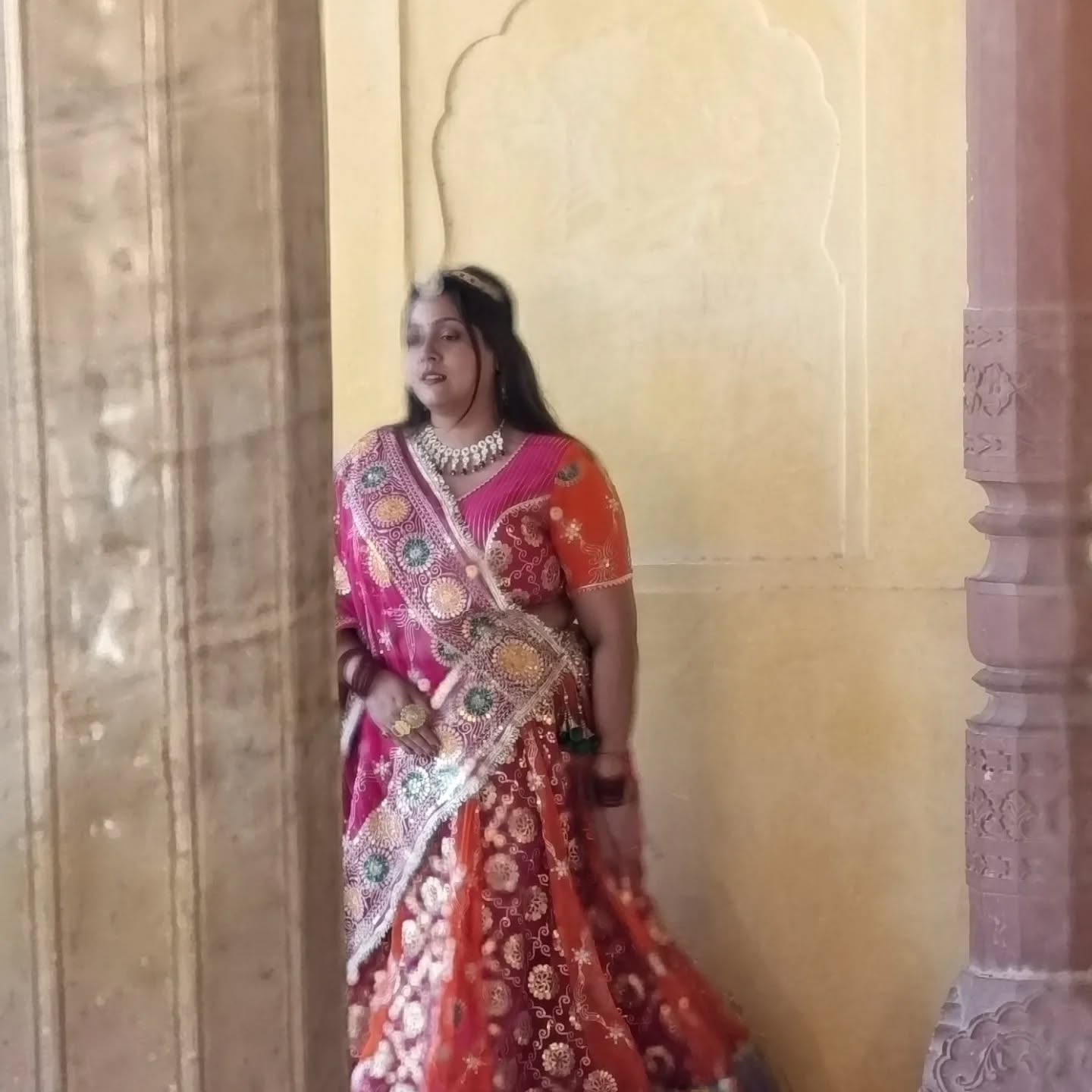 It's wedding season in India. Couple meeting their partners. Pre wedding photo shoot at the Amber Fort Jaipur
#indianculture❤️
#indianwedding
#amberfortjaipur🏰