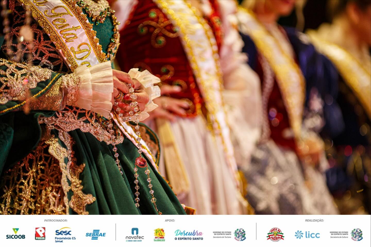 👑✨ Na sexta-feira, dia 03, o desfile encantou o público com a presença das rainhas que já brilharam em edições passadas da Festa da Polenta! Um momento de emoção, beleza e muita tradição, relembrando com carinho a história que construímos juntos. 🇮🇹🇧🇷💛
#FestaDaPolenta #RealezaDaPolenta #Tradizione #VendaNovaDoImigrante