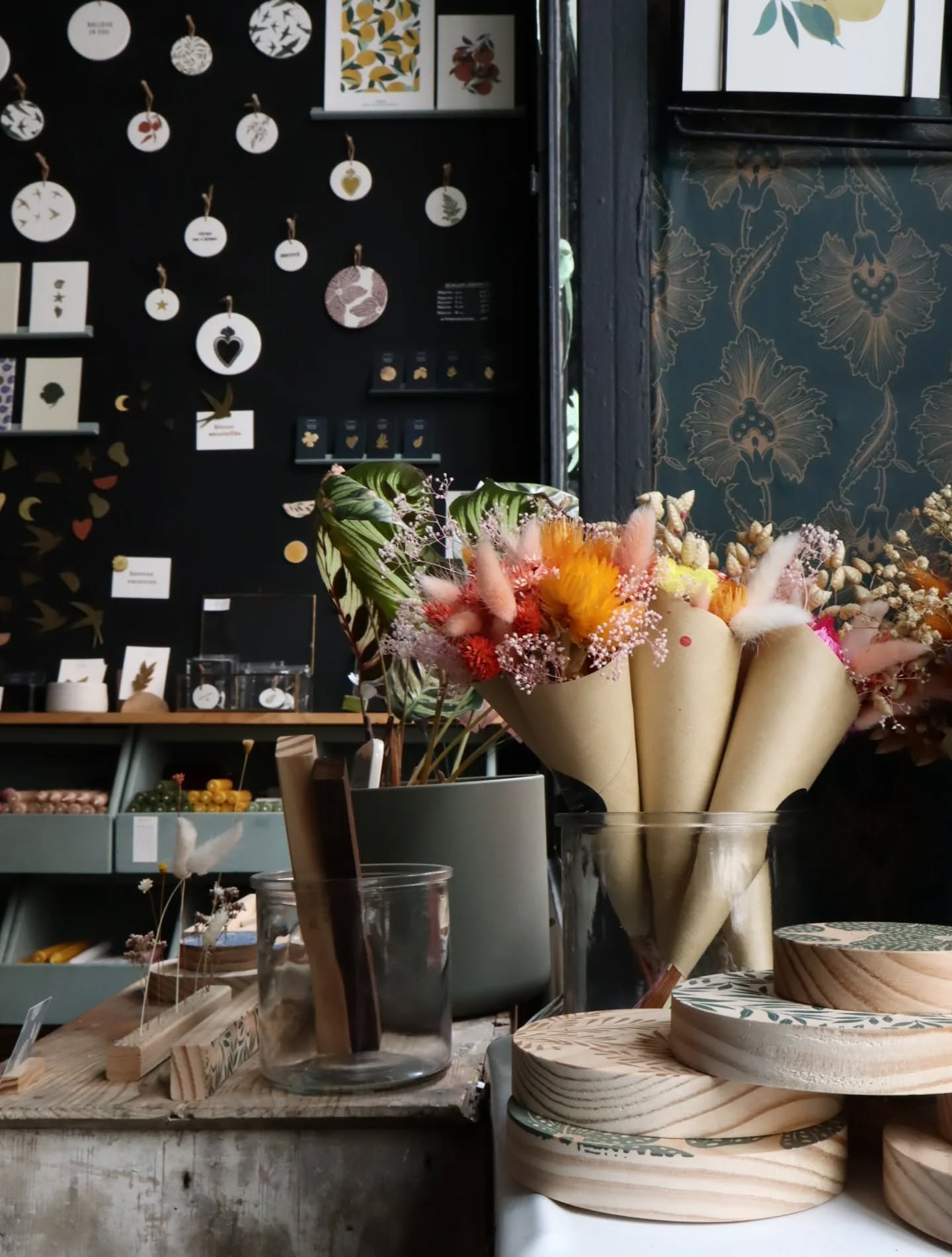 La boutique. On repart pour une semaine.
Attention jeudi nous serons en formation et la boutique sera fermée ! Merci pour votre compréhension.
.
.
.
#poussieredesrues #shop #boutique #croixrousse #lyon #croixrousse