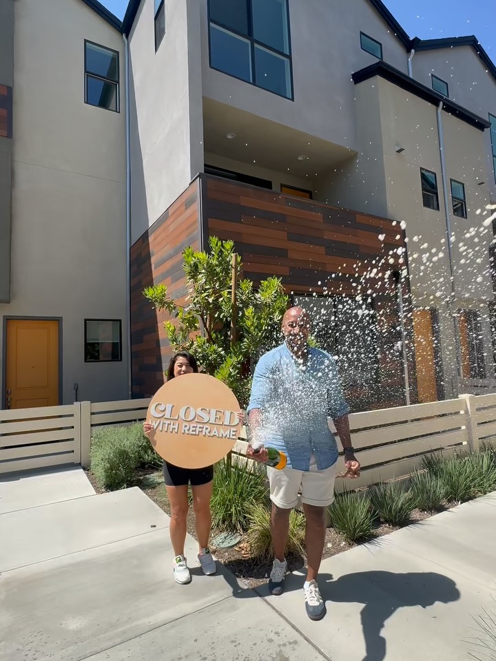 For @_carlitaaas and Jamoy it was between buying a new construction home in Downey or Longbeach. Needless to say, they chose to buy in the city they already know and love so much. Major congrats on the purchase of your new home 🏡 🎉🎊 and Cheers to many more awesome achievements🥂.