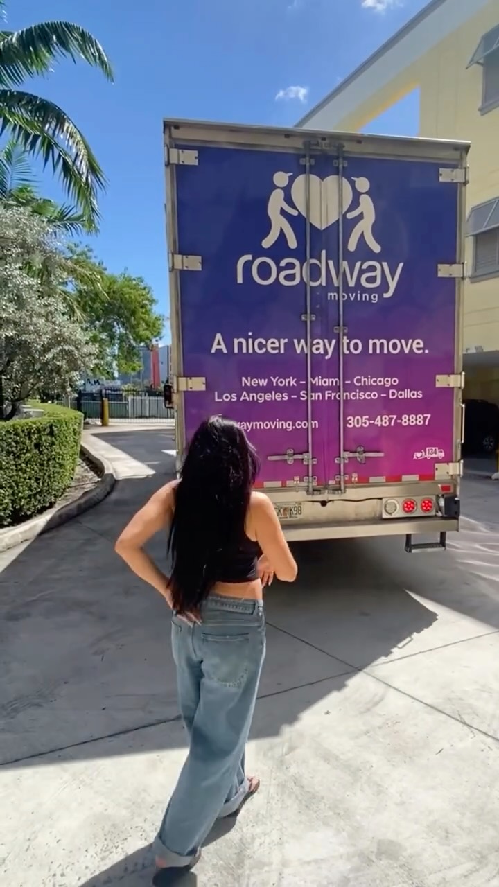 Sometimes our heart is called to different places in different seasons of life. The last few years have asked a lot of me and shifted my plans, in the most human of ways, but it has also taught me so much about being closer to the people and places I love. Being able to choose to be near the what I love in my life is a blessing, but I could not do some of this heavy lifting (literally, here) without the proper support.
I’ve moved with @roadwaymoving three times now, and they are the only movers I trust from start to finish. Moving can be stressful and overwhelming, and I’ll be the first to tell you to hire movers, especially if you’re already holding emotional weight or navigating a life transition. It is so important for peace of mind, and to be kind to yourself. Life can be challenging enough, moving doesn’t have to be.
I love to share a great experience so to book your move, check out my link (bio) and use code cbquality10, which gets you 10% off local moves, and 5% off long distance moves. 🌴