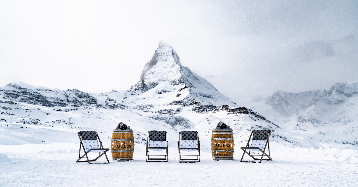 In 2025, a glossy ad isn’t enough.
People expect to step inside your brand’s world.
They want to touch it.
Taste it.
Feel it.
Why it matters? Memory.
Multisensory experiences activate richer memory pathways,
driving stronger recall and deeper emotional response than single-channel campaigns.
The result is measurable: a clear lift in brand connection after immersive, in-person experiences.
This is where luxury is heading.
From curated alpine takeovers to thoughtfully designed on-site moments,
leading brands are building full-sensory worlds that turn attention into long-term affinity.
If your 2025 plan still treats experience as an add-on, you’re leaving equity on the table.
Build presence. Create memory. Earn loyalty.
Want to build your alpine brand world this season?
Let’s talk.