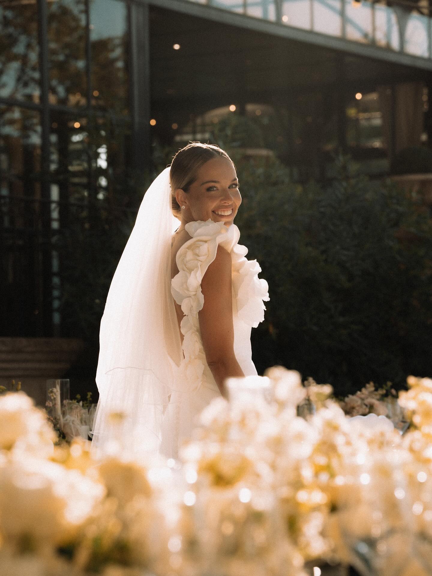 @mariemaini & @anthomaini ✨🥰
🪄 @yoursunnyagency
📍 @chateaudelagarde.provence
👨🏻🍳 @roland_paix
📸 @lilybarriere
🎥 @les_tarpin_loin
🎥 @shutter_alliance
🌸 @aime_ma_fleur
🕯️ @eventsepisode
🎧 @charly_ettedgui
🎸 @bandeapartlive
🎻 @fabrice_violoniste
🍸 @south_mixology_events
👰🏼♀️ @mariemaini
🤵🏻♂️ @anthomaini