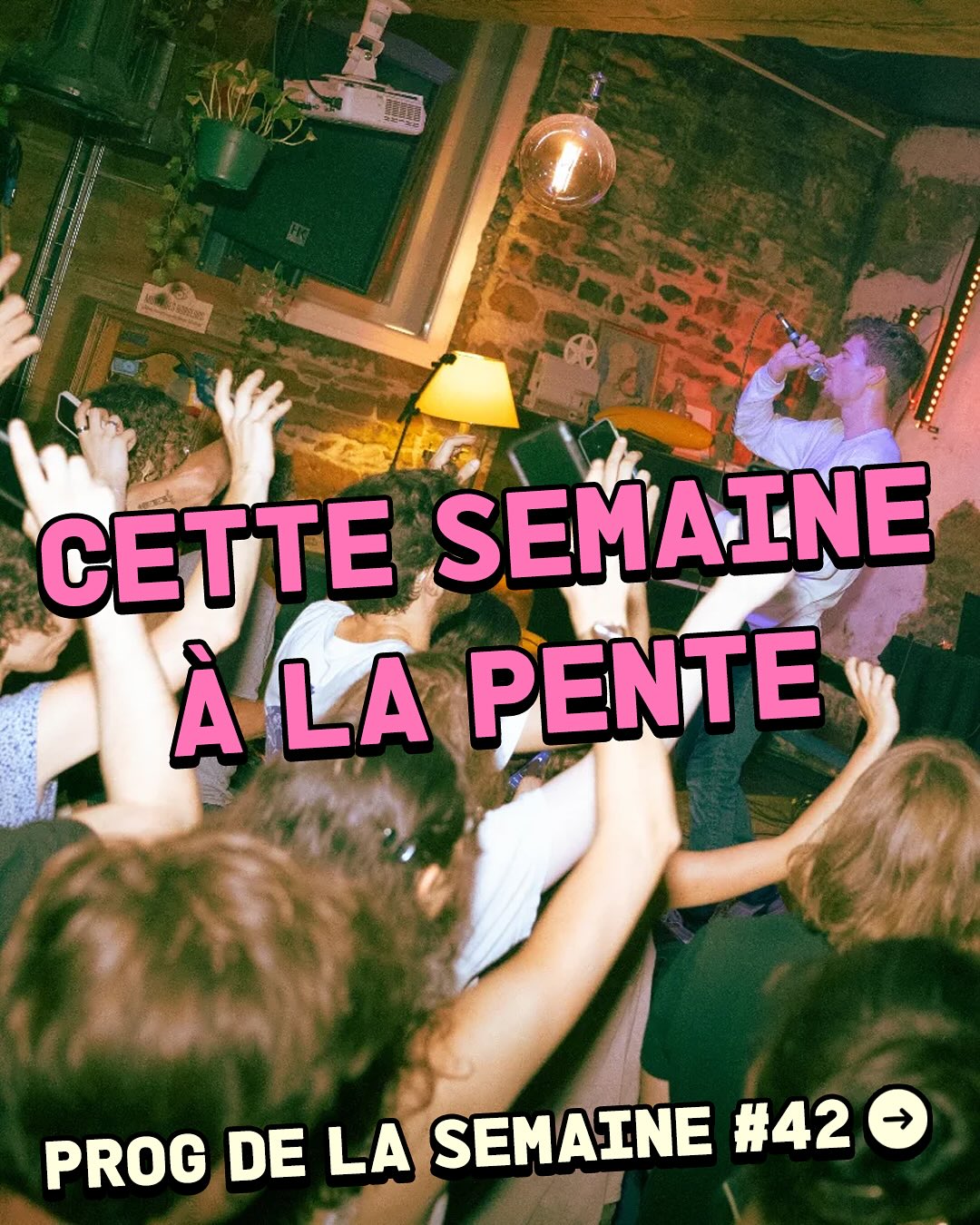 Et une nouvelle semaine qui commence 🌟
MARDI 👉@la_jam_a_lio revient pour une soirée 100% jazz avec un hommage à Charlie Parker 🎷
MERCREDI 👉 @blindef_off et @the.madfield sont à la Pente pour un double concert rock alternatif et punk 🎸
JEUDI 👉 Soirée rap pour la première édition @deladalleetdescrocs_ avec @altayr.mp3, @ayuur_mz, @nh_.47, Marco Polo et @69knotty 🎤
VENDREDI 👉 @physicaltool organise une soirée 100% b2b bass music avec @clmdslit, @antoine.charmeau, @klazdnb, @running4k, @titou_1405 et @disconosaure_ 🔥
SAMEDI 👉 Barbarinks débarquent à La pente pour une journée / soirée autour du tatouage et de la Bass music ainsi que des stands de créatrices, en collab avec @altaaaaaaar et @collectifculturebarbars 🖊️
DIMANCHE 👉 on finit la semaine en jazz et chanson française avec @vega.missyl et Cadavre Exquis 🎹
#agendalyon #event #concert #dnb #jazz #rock #rap #jamsession #tattoo #hiphop #bassmusic