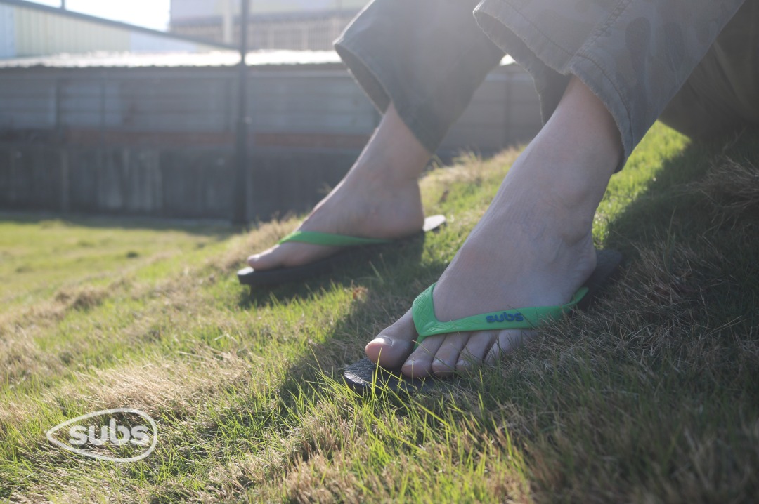 Sublime in Sublime Subs, these classics are available and shipping worldwide now, visit: www.subs.nz/shop
#sublime #subs #subsfootwear #classic #recycled #jandals #flipflops #recycledmaterials #recycledfashion