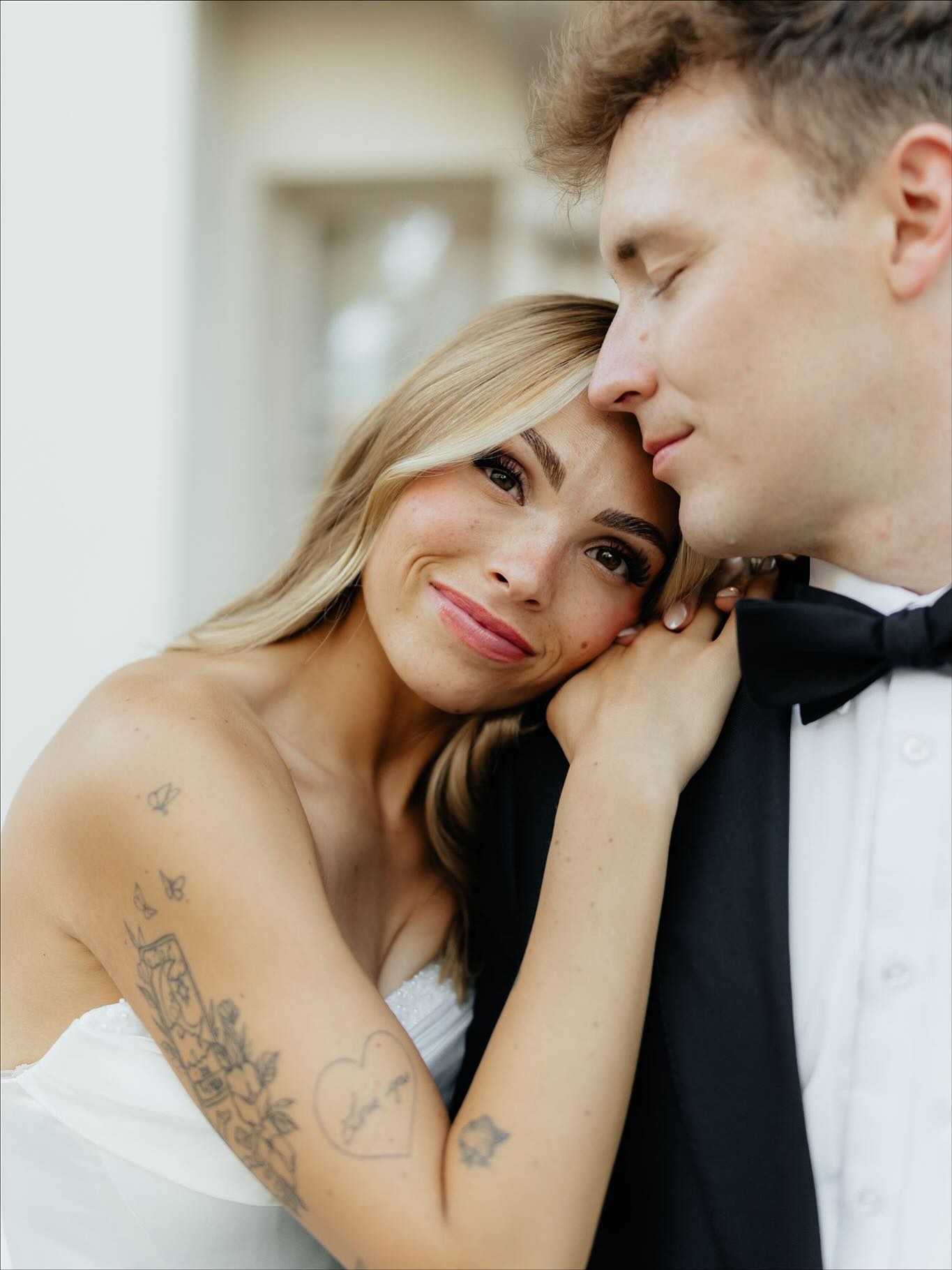 When your bridal pictures look like they came straight out of a magazine 😮💨 Angel and Brandon, everyone 🙌🏻