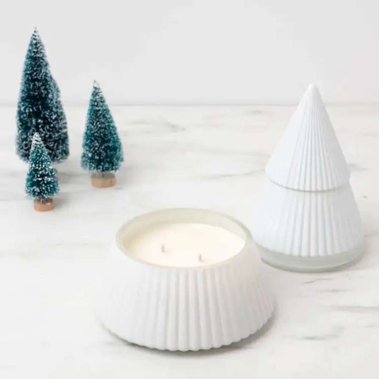 Holiday drop will start with amazing beauties!
HOLIDAY LINE WILL DROP NOV 3RD!
NEW SCENTS
NEW JARS.