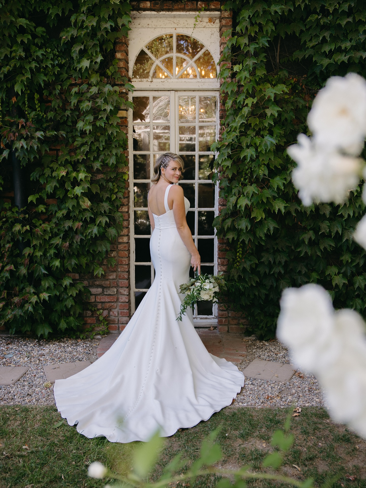 Swooning over my beautiful bride Brook’s wedding look 😍 Fun fact- we fully customized the perfect handmade look for Brook , she loved the front of one dress with the back of another and we mixed the two to create the perfect dream dress !
Coordination : @eventsbyjessie805
Photography : @hecallsmewildflower
Dress : @marehcouture + @mikaellabridal
Bride: @brook_jaeckels
Photobooth : @fullcirclephoto805
Venue: @1880union
HAMU : @xanny1226
Officiant : @zachadam
Live music : @blackwoodlive
.
.
.
#marehcouturebridal #marehcouturebride #marehcouturebrides #sayyes #bride