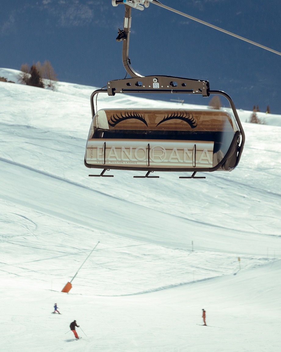 There’s no skip button on a mountain.
No scroll.
No ad fatigue.
Just a view…
and your message right in the middle of it.
People don’t ignore that.
They photograph it.
They share it.
Want your brand to be part of the conversation?
You know who to call.