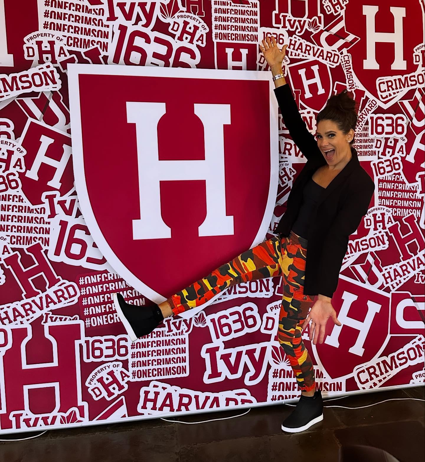 ATTN: Harvard Poker Club ‼️ I’m poppin’ by tonight. I wanna play with some smarties! @harvardpoker