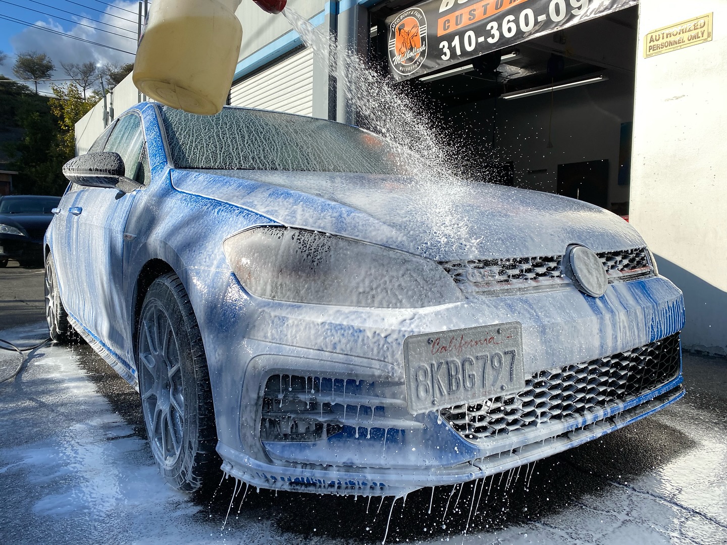 Tomi, thank you for driving all the way from LA to support us.
#mulhollandmotorsports #newburypark #thousandoaks