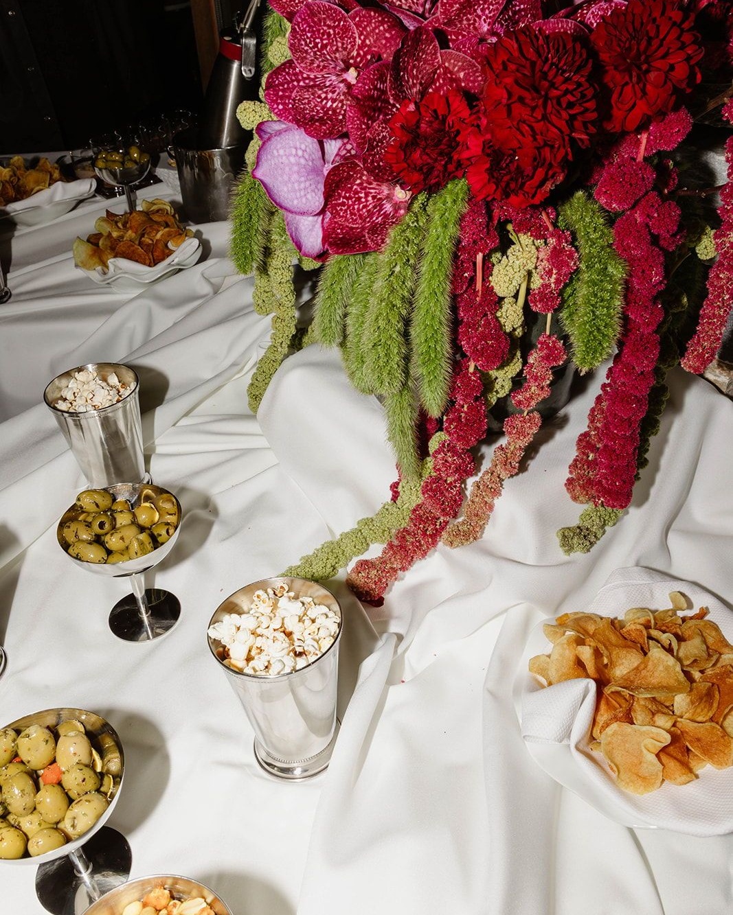 Abundance, in every sense.
Textures, flavors, colors — a feast for both body and soul.
Because beauty should be tasted, not just seen.
→ Experience the art of celebration with @gaeadesignevents.
Planning, concept, design, stationery & florals: @gaeadesignevents
Rentals: @hussenzauber
Photography: @kuenzli.photography
Videography: @kuenzli.photography
make-up artist: @sinemyavsaner
musicians (wedding day): @feelgoodinc.ch
musicians (ceremony): @lemancellos
light & tech: @sparkevents_ch
#musicians #weddingfashion #mariage #weddinginspo #weddingstyle #weddingideas #weddinginspiration #weddingplanning #weddingdecor #weddingflowers