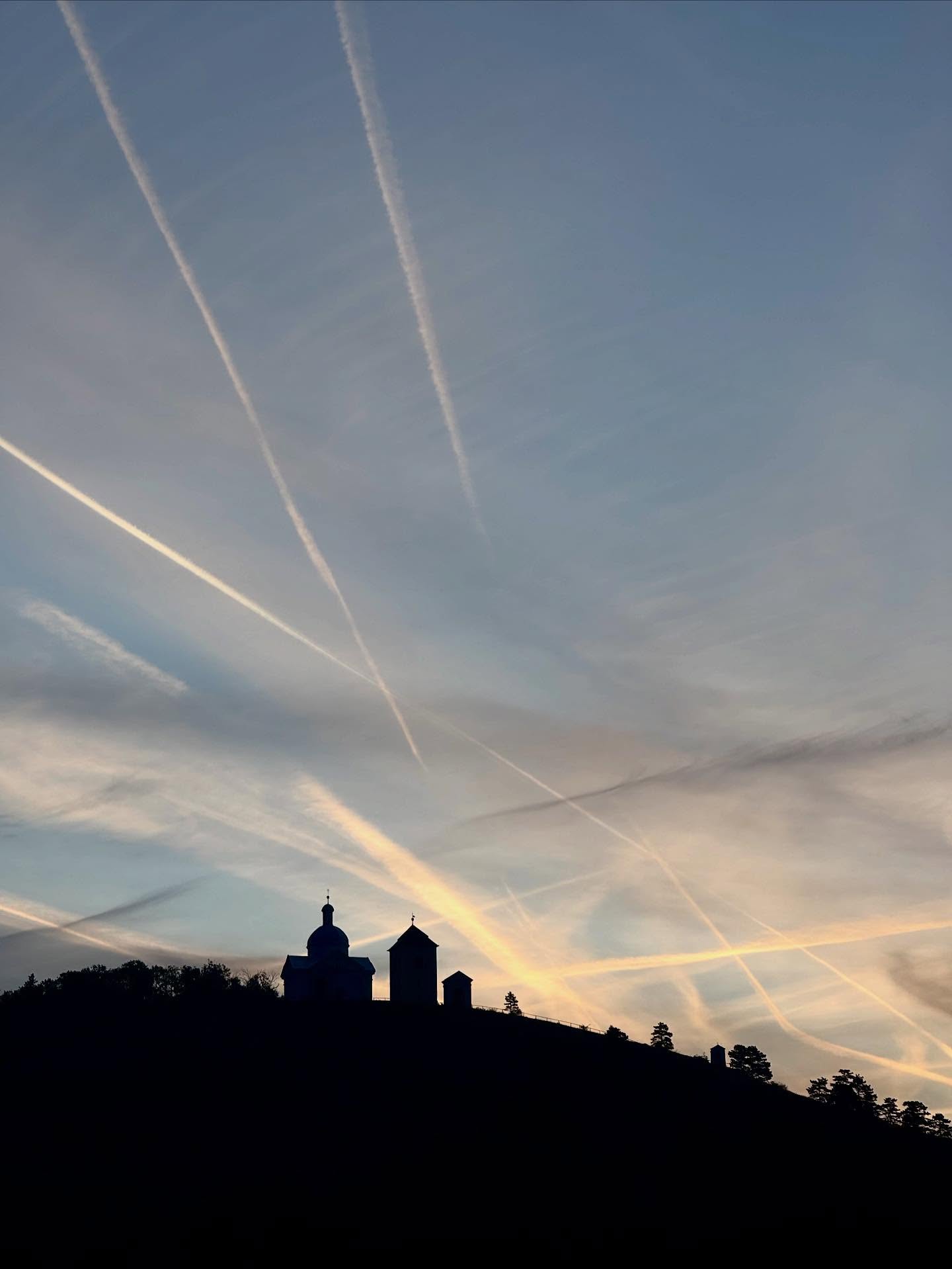 Říjnové ráno - (c) František Zelinka
.
#sebastianus #svatykopecek #svatykopecekmikulov #mikulov #nikolsburg #dietrichstein #vondietrichstein #morava #jiznimorava #südmähren #mähren #moravia #southmoravia #morning #morgen #sunrise #sunrisephotography