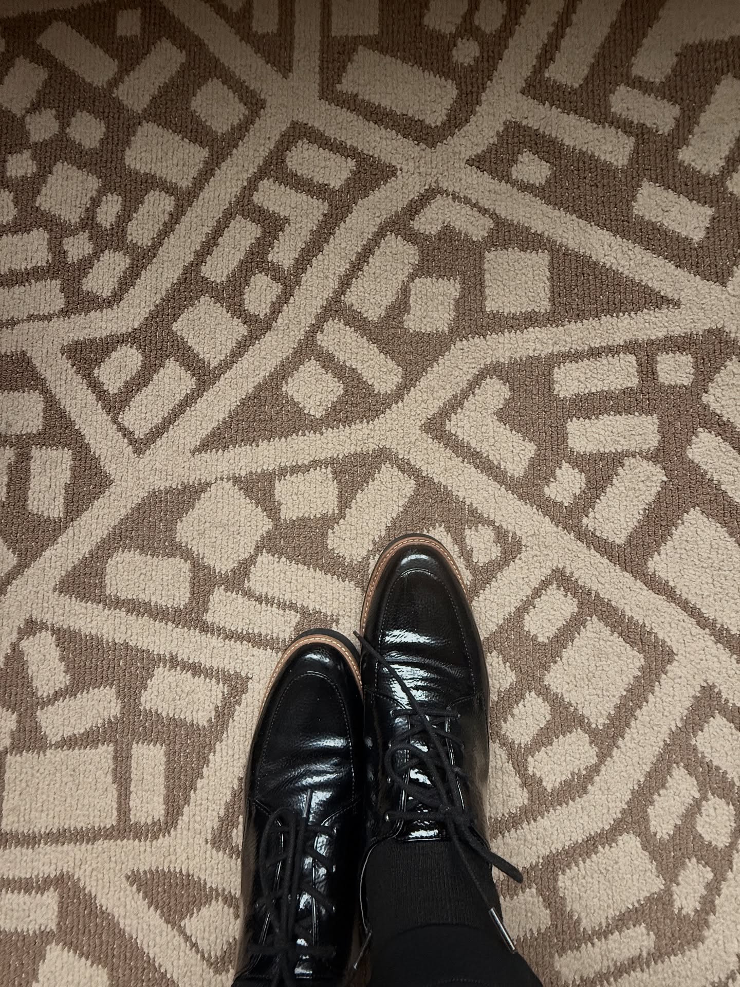 Stepping into a new week with gratitude and grace.â¨Even in the hustle, Iâm reminded that purpose follows peace.â¨
From the pattern underfoot to the skyline above design speaks everywhere I go.â¨New York, you never fail to inspire.
.
.
.
â¨#DesignWithPurpose #RefinedInteriors #WCAInteriors
#wandracaininteriors
#CityInspiration
#inspiredLiving