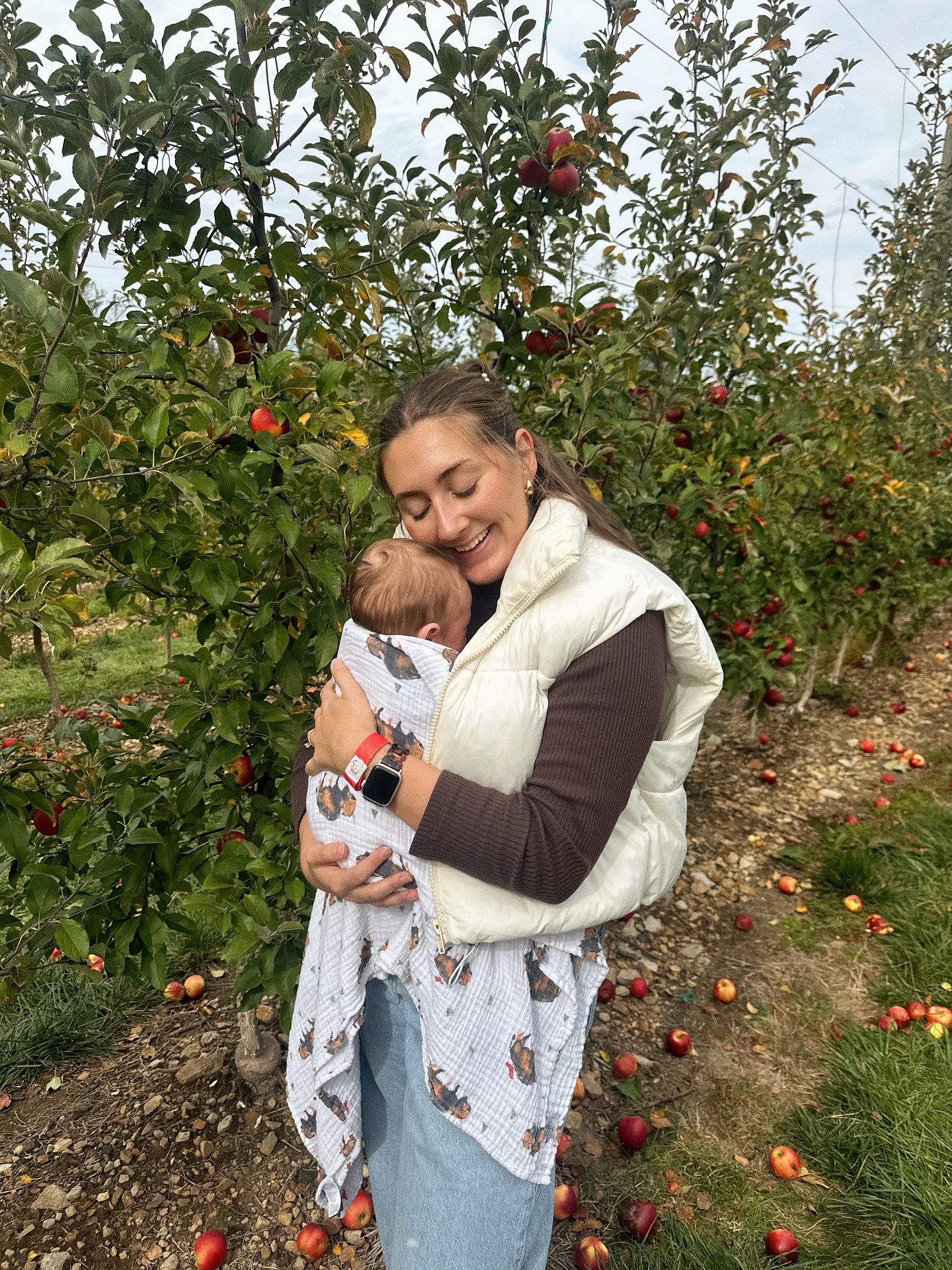 dream weekend!
#firsttimemom #applepicking #fallstyle #fallseason #photodump #pennsylvania