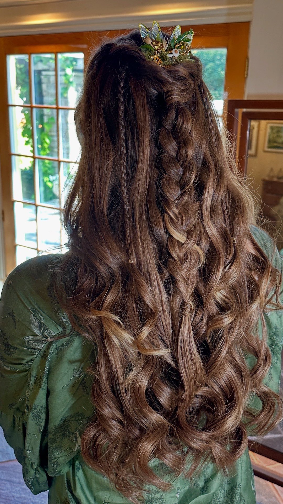 Making my gorgeous bride Kyla’s ethereal fairy princess dreams come true 💖✨
Makeup + hair @colourationsmakeup
Venue @spindletreemanor
Bookings ⬇️
www.colourations.ca
#colourationsmakeup
Luxury wedding makeup and hair
Kingston Ontario makeup artist
Kingston Ontario hairstylist
Prince Edward County makeup artist
Prince Edward County hairstylist
1000 islands makeup artist
Quinte West Ontario makeup artist
Eastern Ontario makeup artist
Ottawa makeup artist
Kingston Ontario airbrush makeup artist
Prince Edward county airbrush makeup artist
Soft glam makeup, natural bridal makeup, flawless natural bridal beauty, bridal makeup and hair, flawless airbrush makeup, wedding party makeup and hair, kingston wedding vendors, prince Edward county wedding vendors, 1000 islands wedding vendors, bridal makeup inspiration, wedding makeup inspiration, wedding hair, wedding makeup
#ethereal #bride #medieval
#hairtransformation #makeupandhair
#ygkhairstylist #ygkmakeupartist #easternontarioweddings #etherealbride #etherealbeauty #airbrushmakeup #flawlessbride #naturalbeauty #pecmakeupartist #613bride #princeedwardcounty #kingstonontario #makeupartist #brideoftheday #bridalinspo #bridalhairstyle