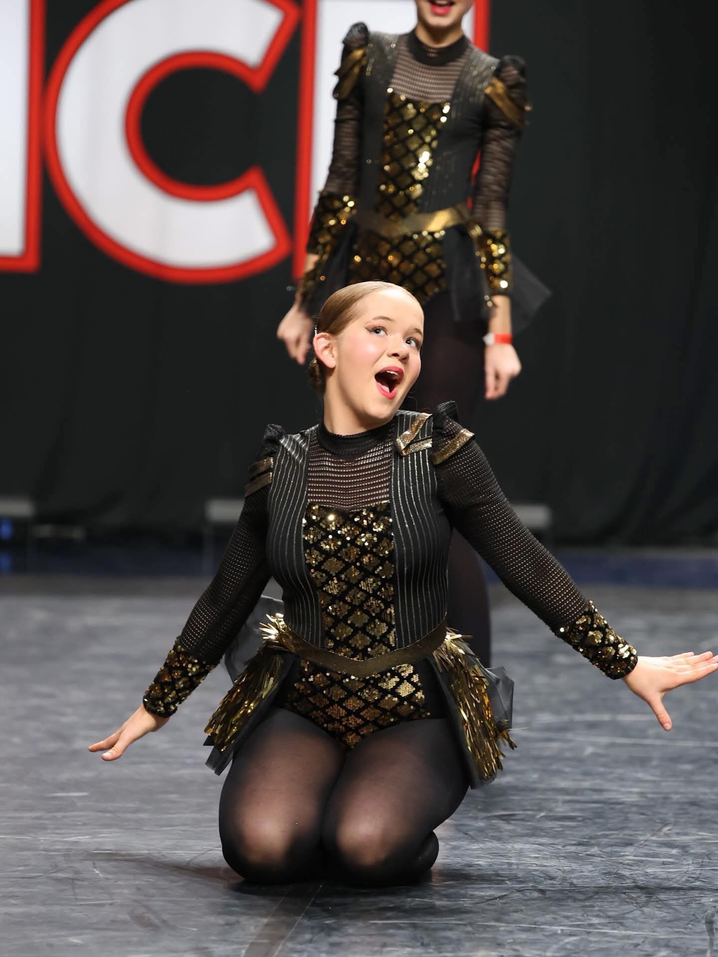 A moment for the costume 💎