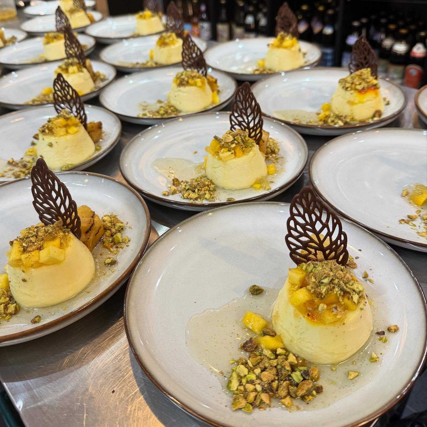 Lemongrass & Kaffir Lime Leaf Panna Cotta
Caramelised Pineapple - Mango Syrup - Steam Ginger - Pistachio Crumb 🍋
Our Asian dishes are always the first choice our customers choose when booking a private dining experience.
Our NEW Asian tasting menu will be available this winter just in time for the party season. 🌶️
#privatedining #essex #essexchef #asaincusine #privatecheflife