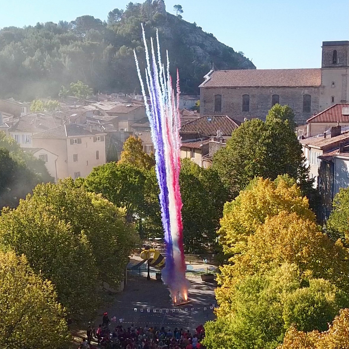 UNIQUE EN FRANCE : ✨ Feux de poudre – Roquevaire Octobre Rose 2025
Un moment haut en couleurs et en émotions
Merci à la ville de Roquevaire pour sa confiance 🙏
🎆 Réalisation : Poudre d’Éclat Events
Effets spéciaux colorés – Feux de poudre de jour – Shows sur mesure - Réservez vite votre prestation, les places sont limitées ! 🔥
#roquevaire #octobrerose #feuxdepoudre #PoudreDEclat #ShowColoré #EmotionEnCouleur #Evenementiel #provence #ColorShow #TeamPoudreDEclat