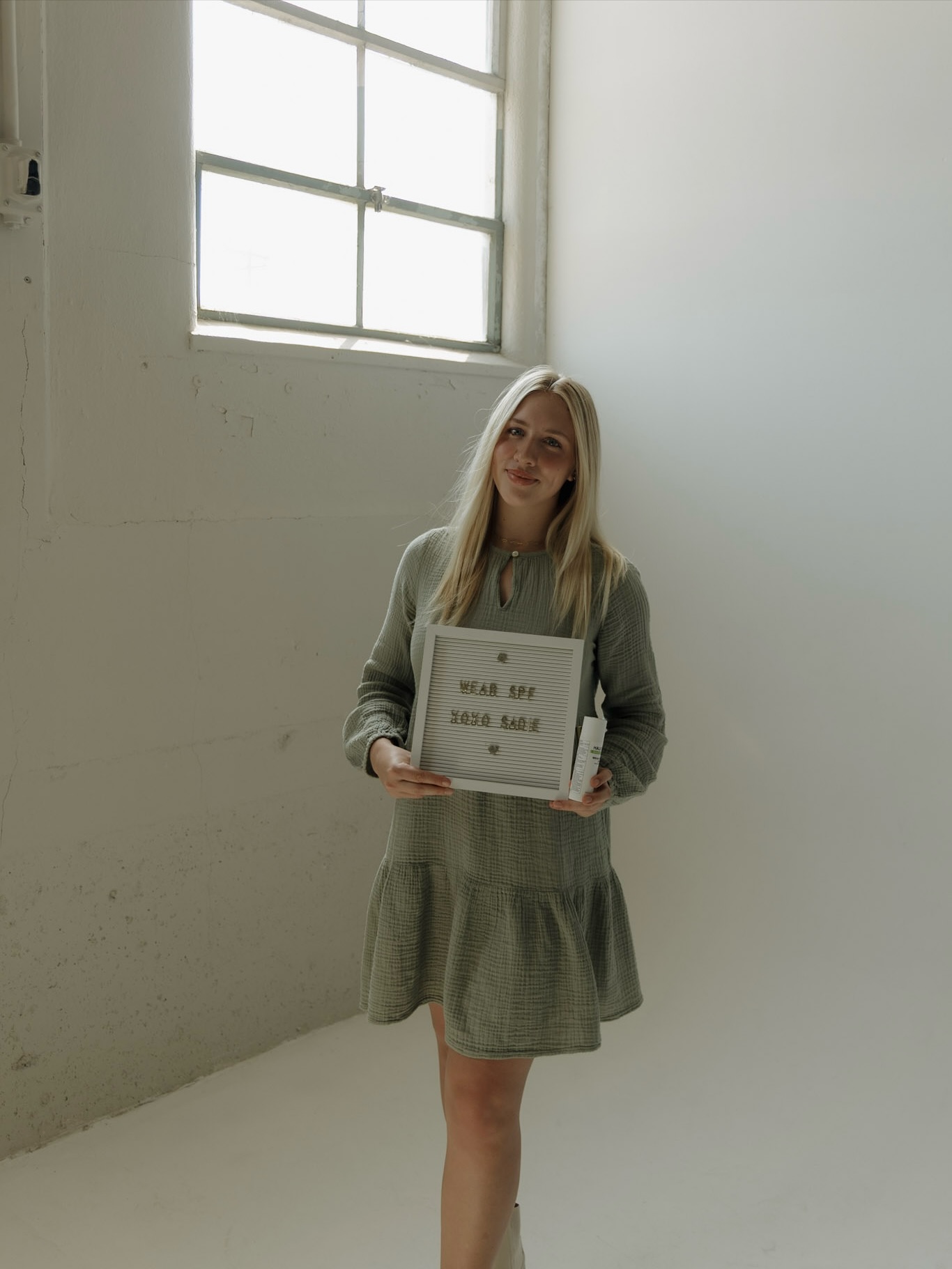 Feeling extra grateful this National Esthetician Day ✨🧖🏼♀️🤍 2025 has been such a year of growth — in knowledge, education, and skill — but most of all, in connection. Thankful for every client, friend, and fellow esthetician who’s been part of it!!